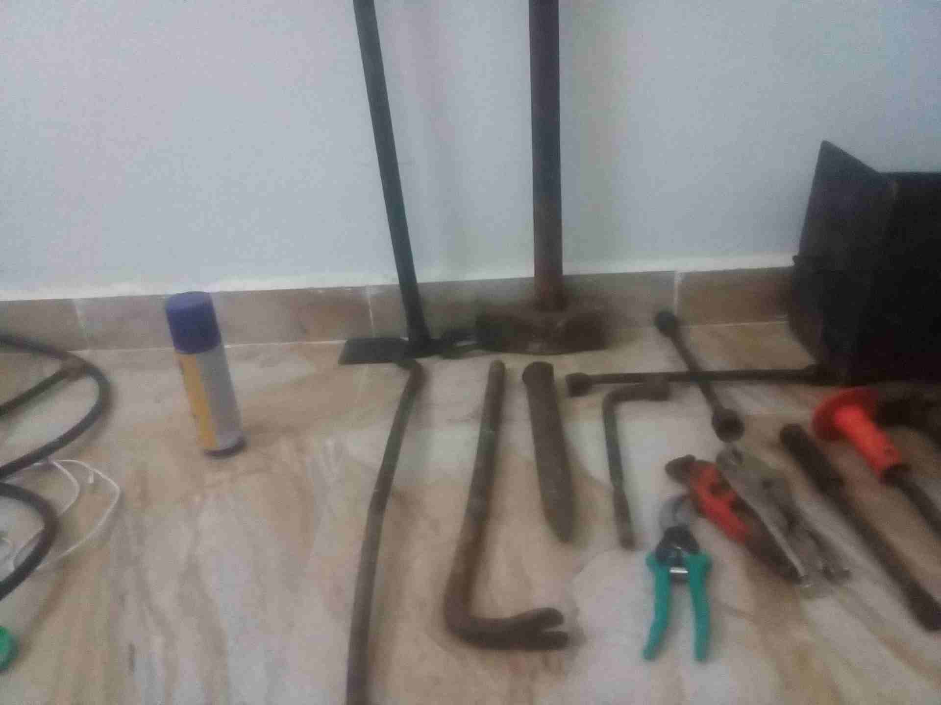 كل الأدوات والمعدات الي بصور للبيع بجمله
لا تنسَ أنك شاهدت هذا الإعلان في عنكبوت
للبيع بسعر الحرق...