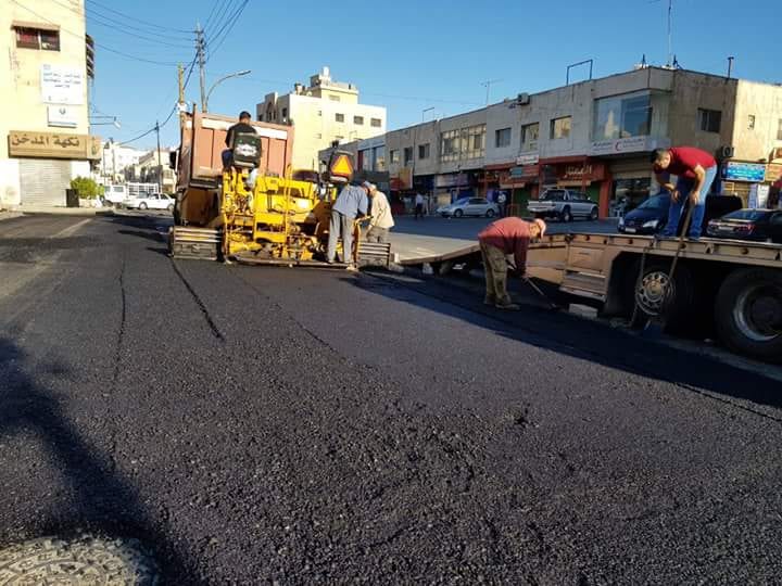 عزل الاسطح بالزفتة الساخنة اوالرولات وتزفيت الطرق والساحات باقل الاسعار
لا تنسَ أنك شاهدت هذا الإعلان في عنكبوت...