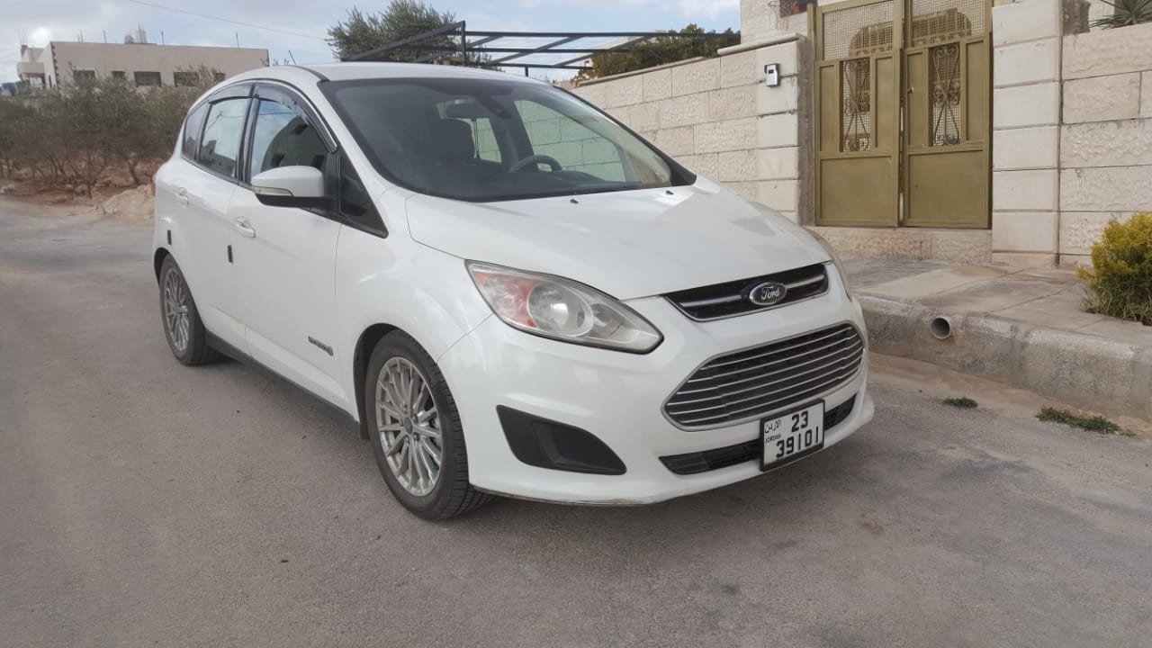فورد cmax فحص كامل 2013
لا تنسَ أنك شاهدت هذا الإعلان في عنكبوت
تب نظافه
شاشه كبيره
كاميرا...