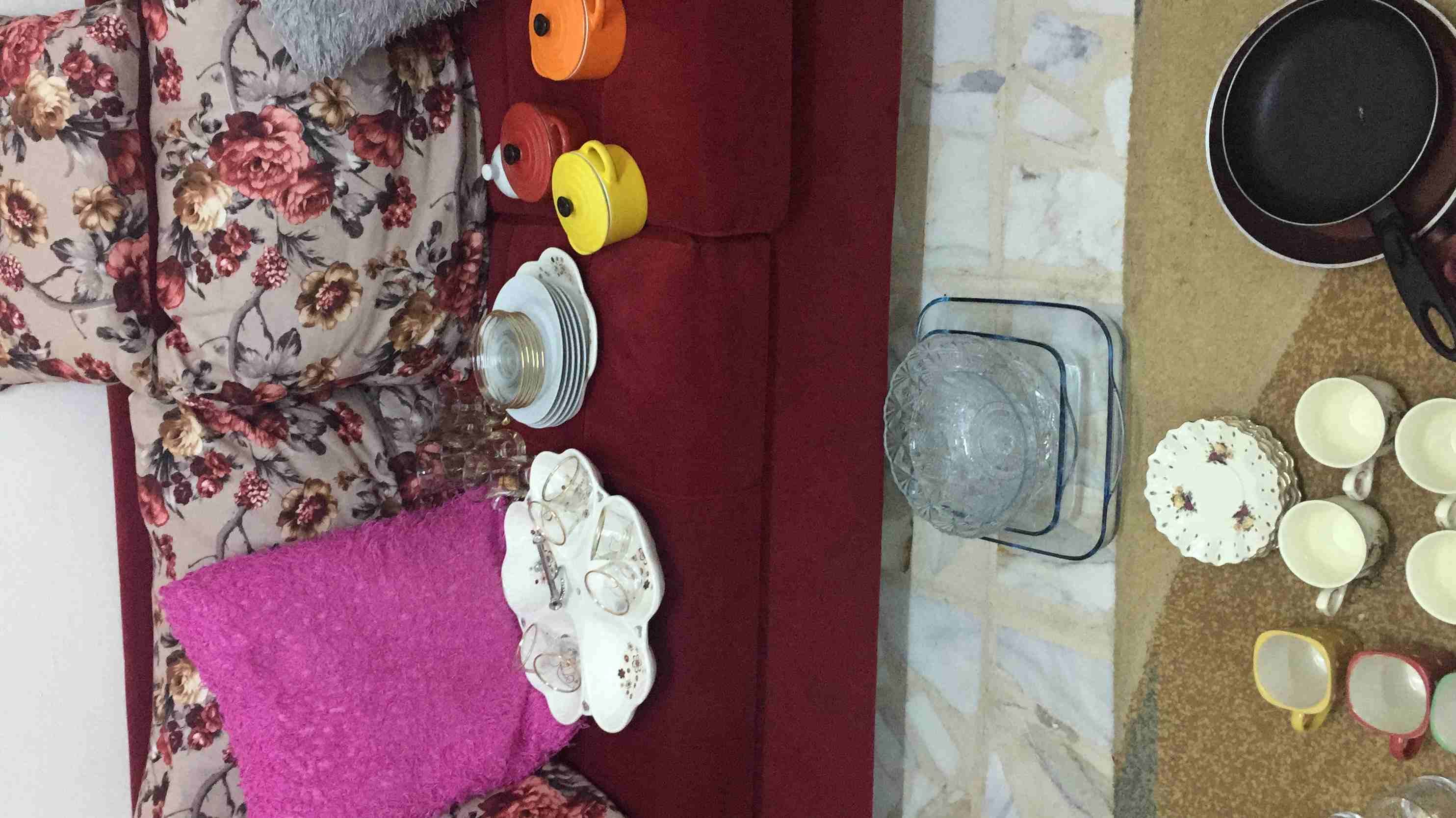 ادوات منزليه
لا تنسَ أنك شاهدت هذا الإعلان في عنكبوت
ادوات مطبخ تتكون من كاسات صحون طناجر كل مايل...