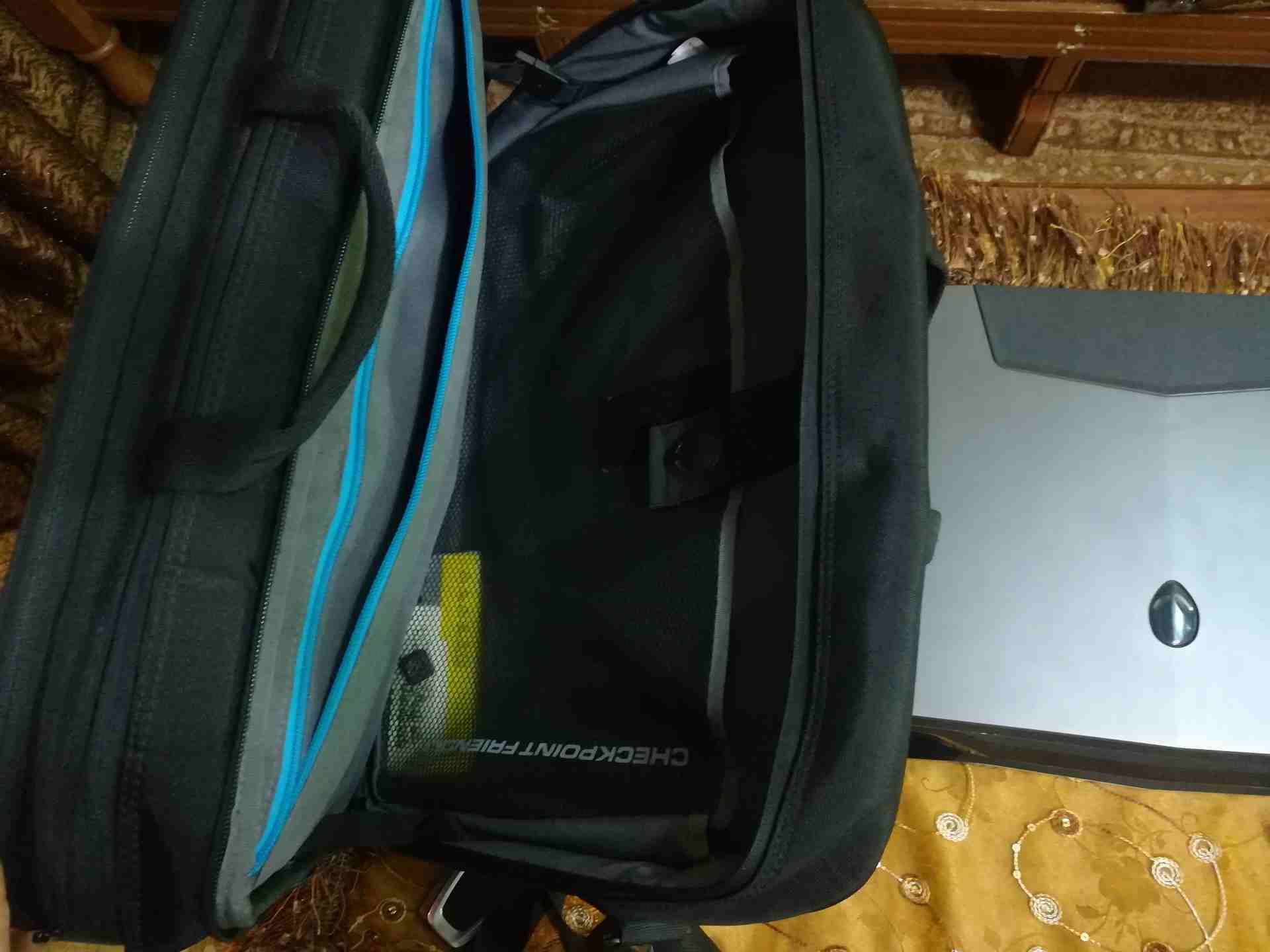 لابتوب Alienware مستعمل للبيع
لا تنسَ أنك شاهدت هذا الإعلان في عنكبوت
2 ssd 240gb
hdd 1 tb
32 ra...