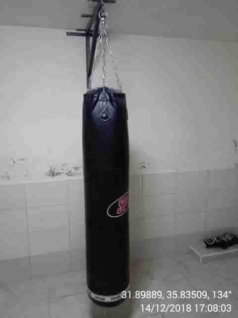 Boxing gear أدوات الملاكمة
لا تنسَ أنك شاهدت هذا الإعلان في عنكبوت
1- Heavy boxing bag wit...