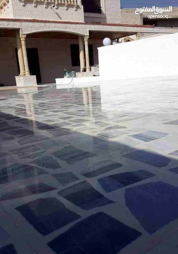 جلي وتلميع وتشميع جميع انواع البلاط والرخام للأستفسار0796240380
لا تنسَ أنك شاهدت هذا الإعلان في عنكبوت...