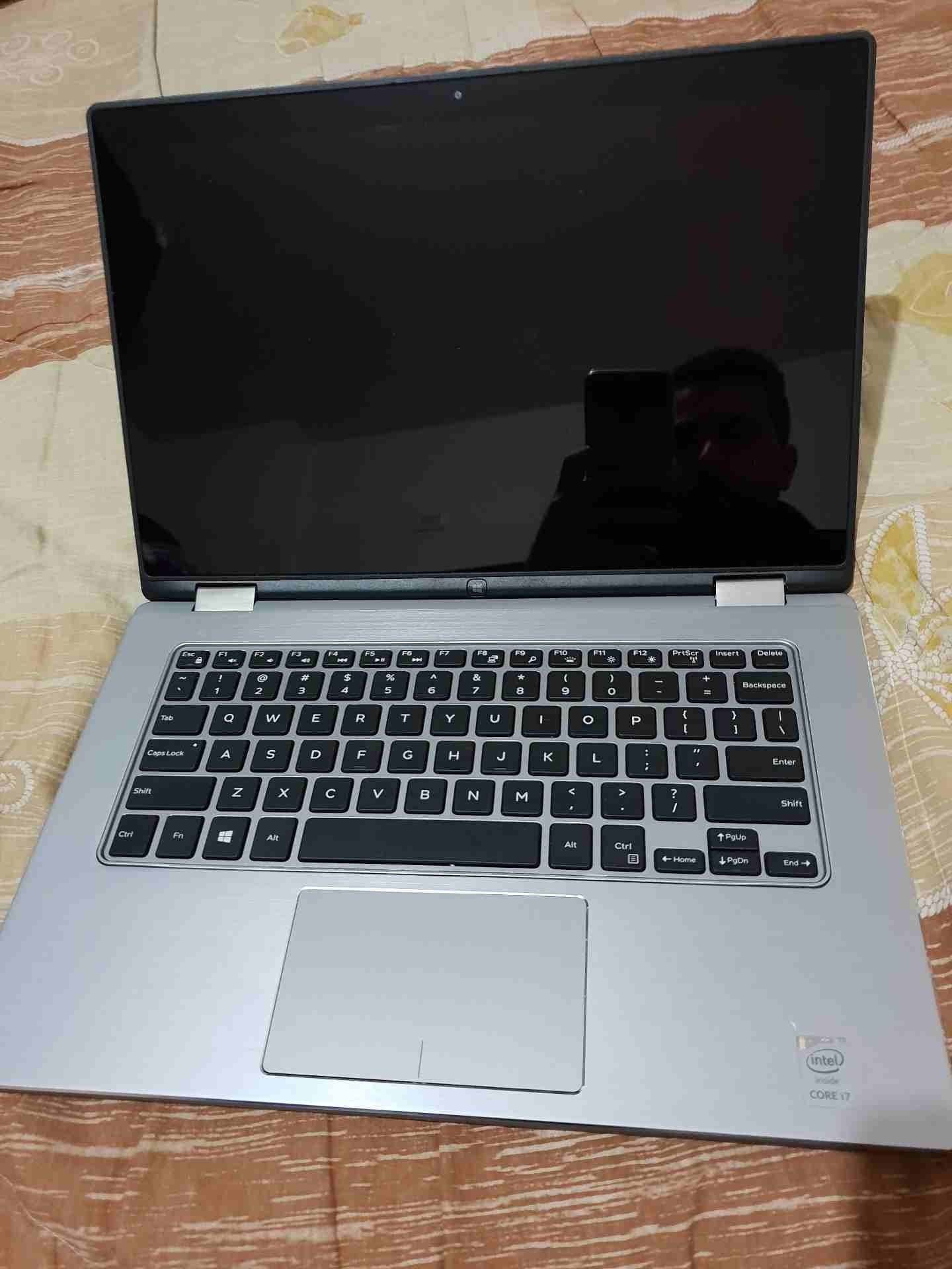Dell Inspiron 13 2-in-1 convertible laptop/tablet i7
لا تنسَ أنك شاهدت هذا الإعلان في عنكبوت
Dell...