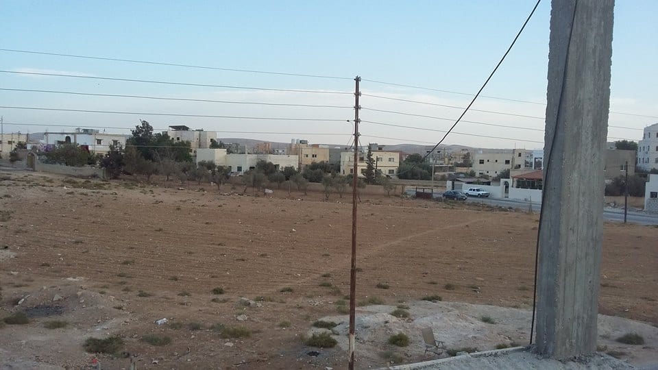 الأردن - عمان
مبنى تجاري عظم للبيع في الخشافية/ اللوزية الشمالية - يبعد 2.1 كم عن شارع المية
القرية: الخشافية
حوض: اللوزية الشمالية
مساحة الأرض : 707م
المبنى يتكون من مخازن و شقتين
الموقع: الخشا...