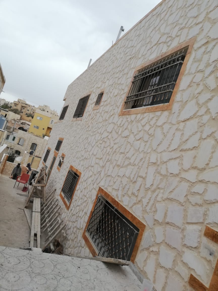 تركيب الشحف
لا تنسَ أنك شاهدت هذا الإعلان في عنكبوت
وتركيب شحف بكافه الديكورات ثمانيه تنكات...