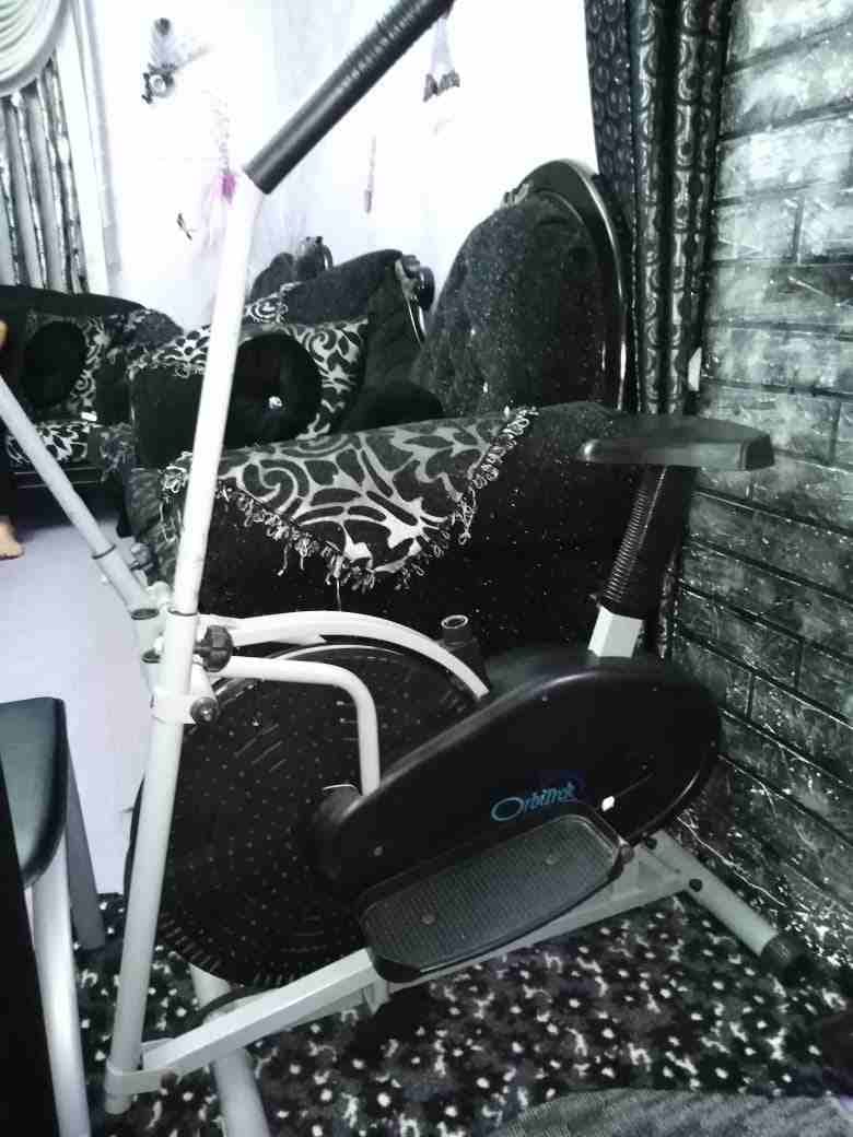 جهاز رياضة بسكليت ايدين ورجلين
لا تنسَ أنك شاهدت هذا الإعلان في عنكبوت
بحاجة فقط إلى تغيير قشاط ب...