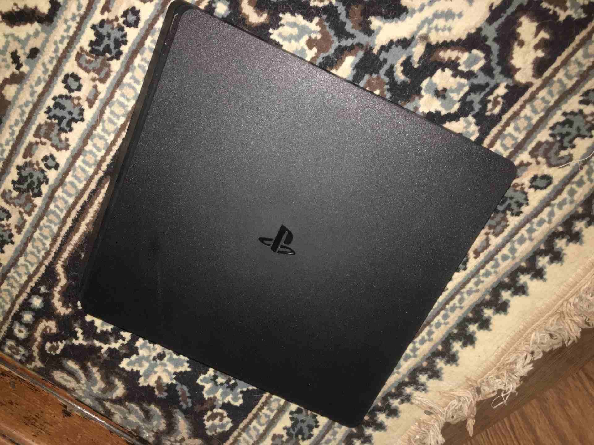 ps4 slim 500 غيغا
لا تنسَ أنك شاهدت هذا الإعلان في عنكبوت
Ps4 slim 500 غيغا وكالة معو ايد وحدة وك...
