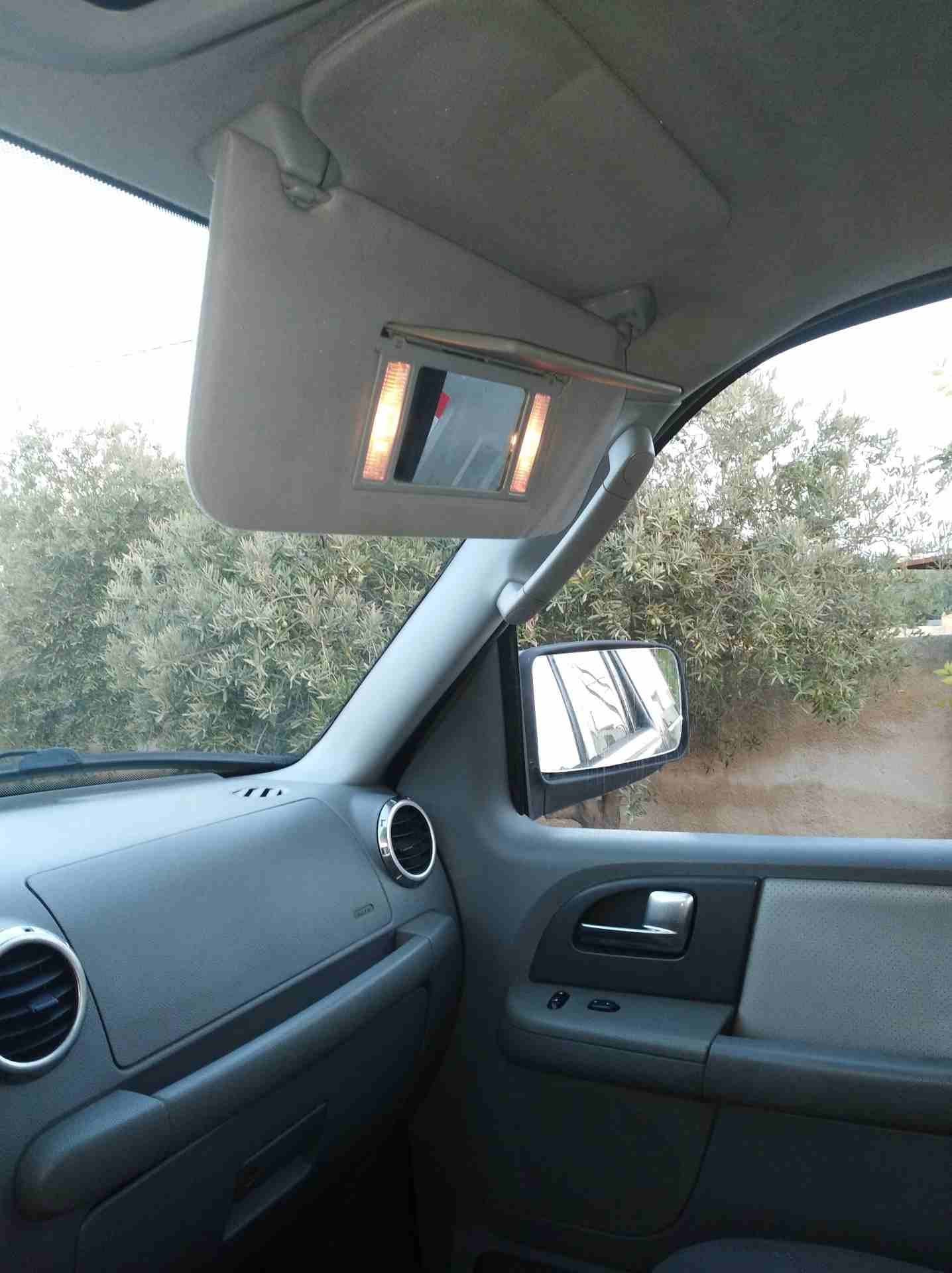 فورد اكسبيدشن موديل 2004 للبيع 0795449999
لا تنسَ أنك شاهدت هذا الإعلان في عنكبوت
سياره فورد اكسب...