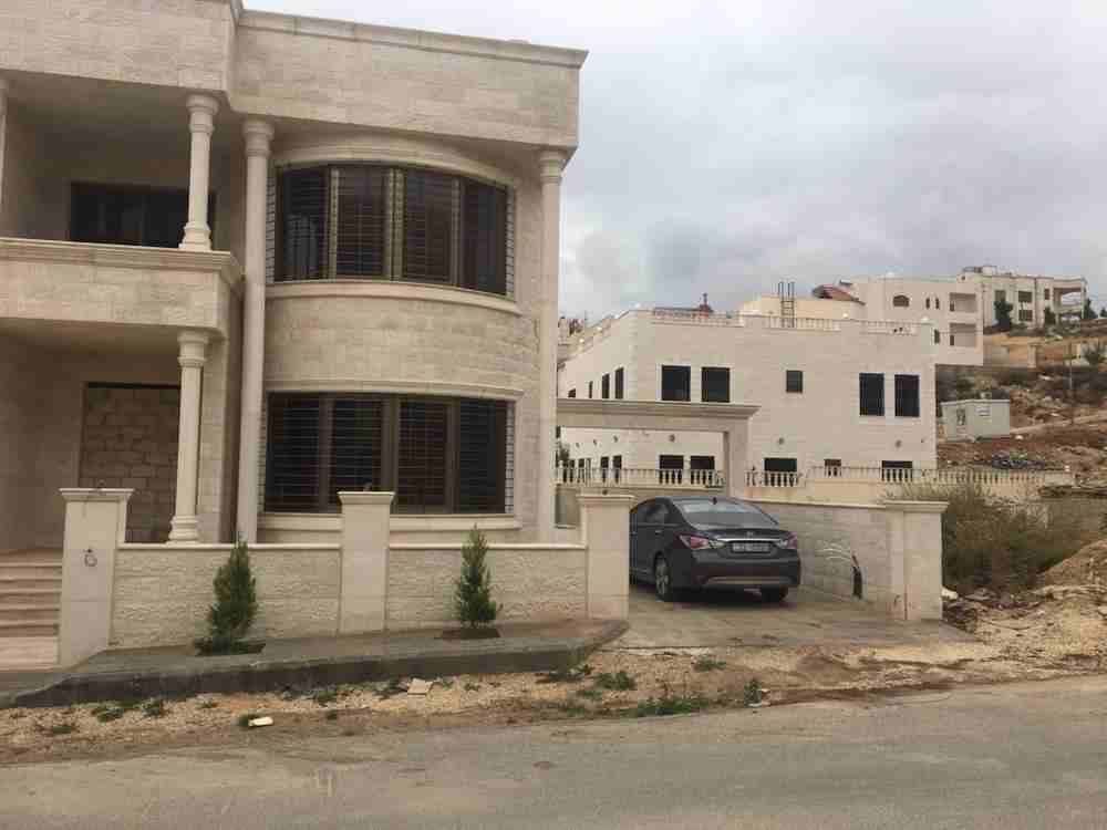 فيلا للبيع في ضاحية الرشيد 700م
لا تنسَ أنك شاهدت هذا الإعلان في عنكبوت
فيلا للبيع في ضاحية الرشي...