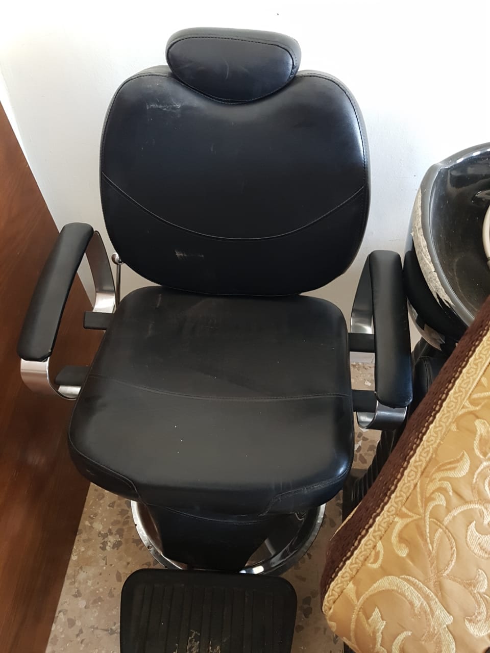 عدت صالون ستاتي
لا تنسَ أنك شاهدت هذا الإعلان في عنكبوت
عدت صالون جديده حال الوكاله السعر قاب...