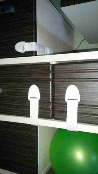 كبسات الأمان لحماية الأطفال Baby lock safety multi functions
لا تنسَ أنك شاهدت هذا الإعلان في عنكبوت...