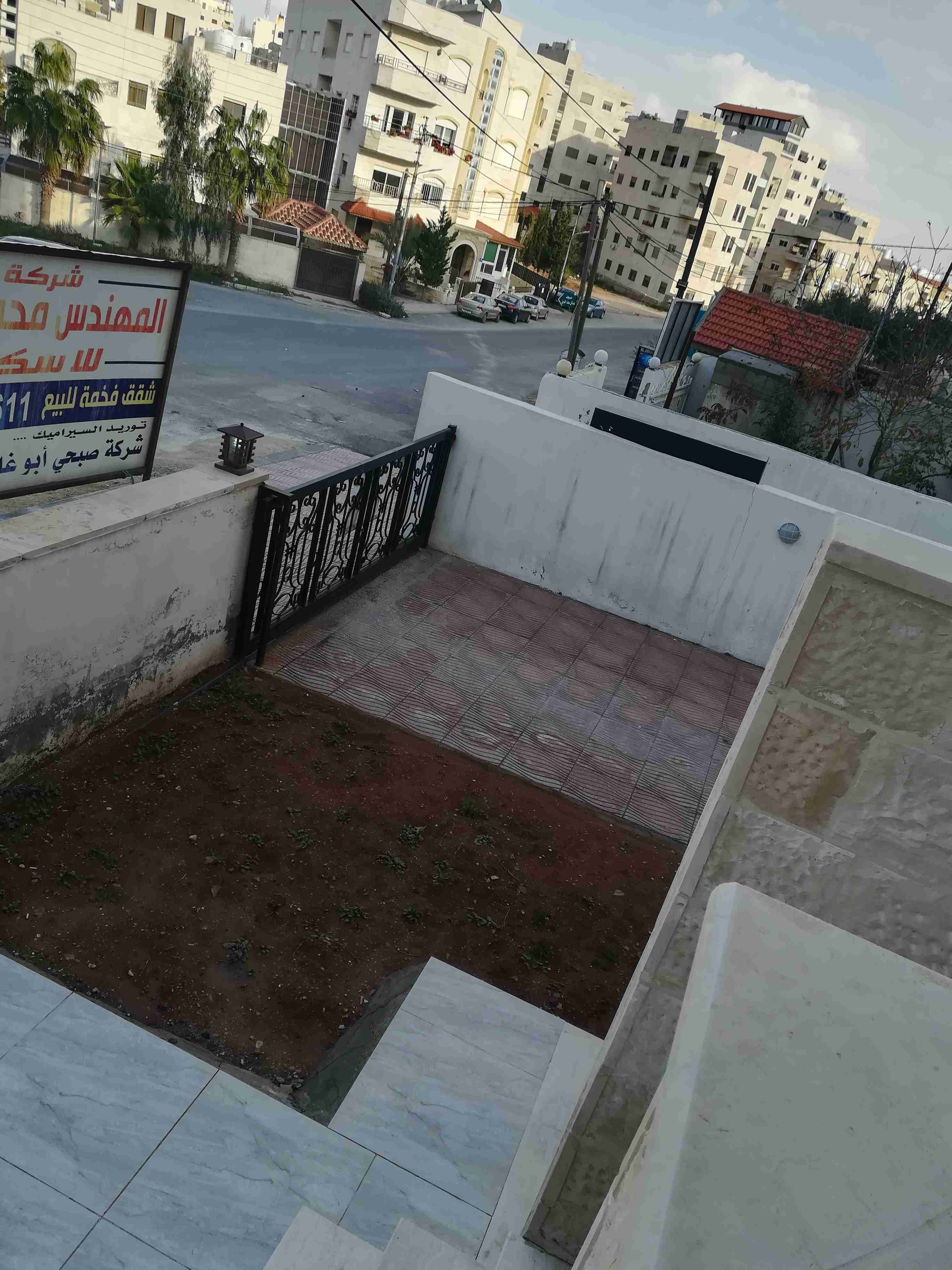 شقة فارغة للايجار طابق ارضي
لا تنسَ أنك شاهدت هذا الإعلان في عنكبوت
شقة فارغة للايجار
3نوم 3ح...