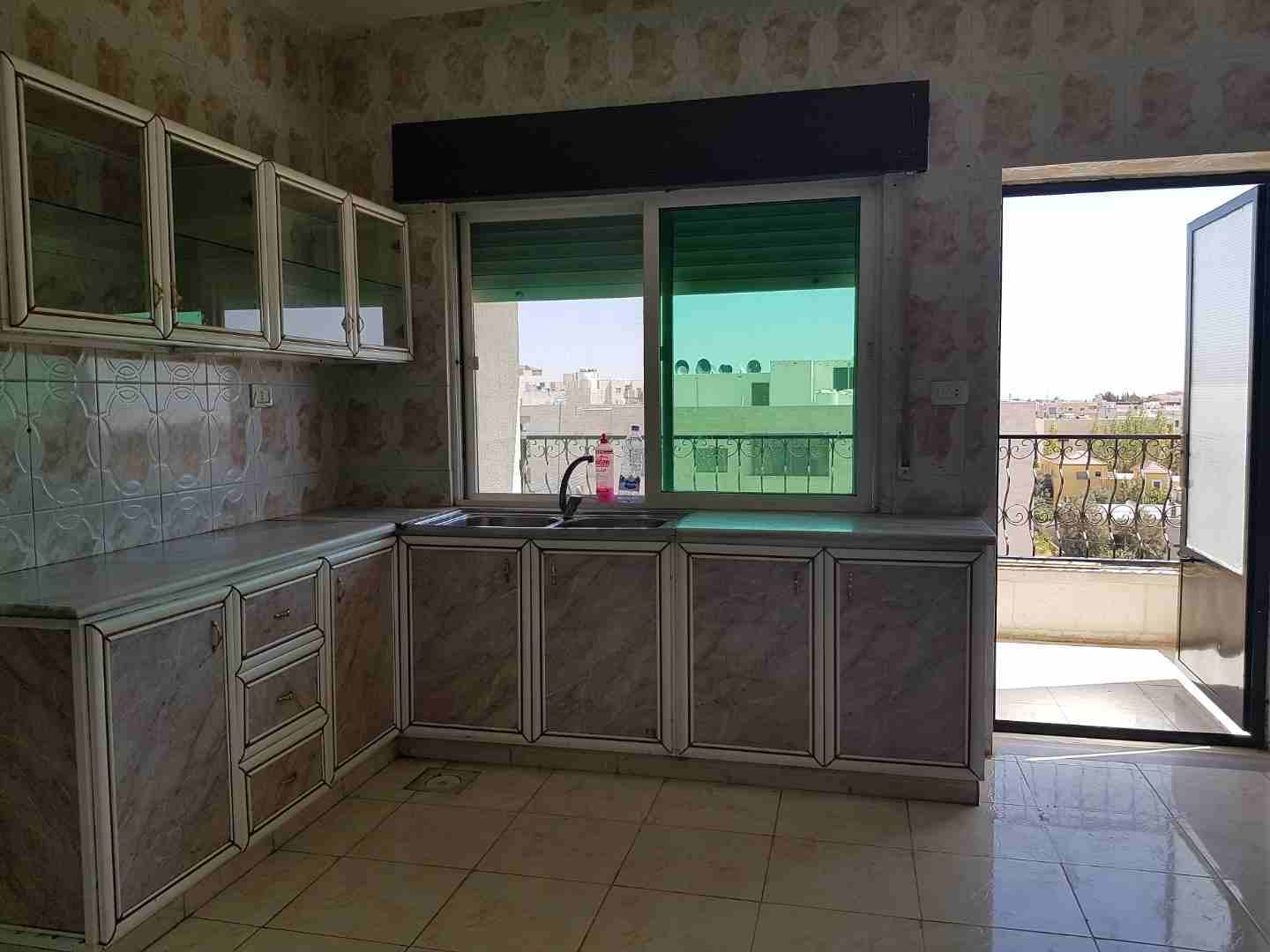 شقة فارغة للإيجار من المالك في مرج الحمام
لا تنسَ أنك شاهدت هذا الإعلان في عنكبوت
شقة مميزة فارغ...