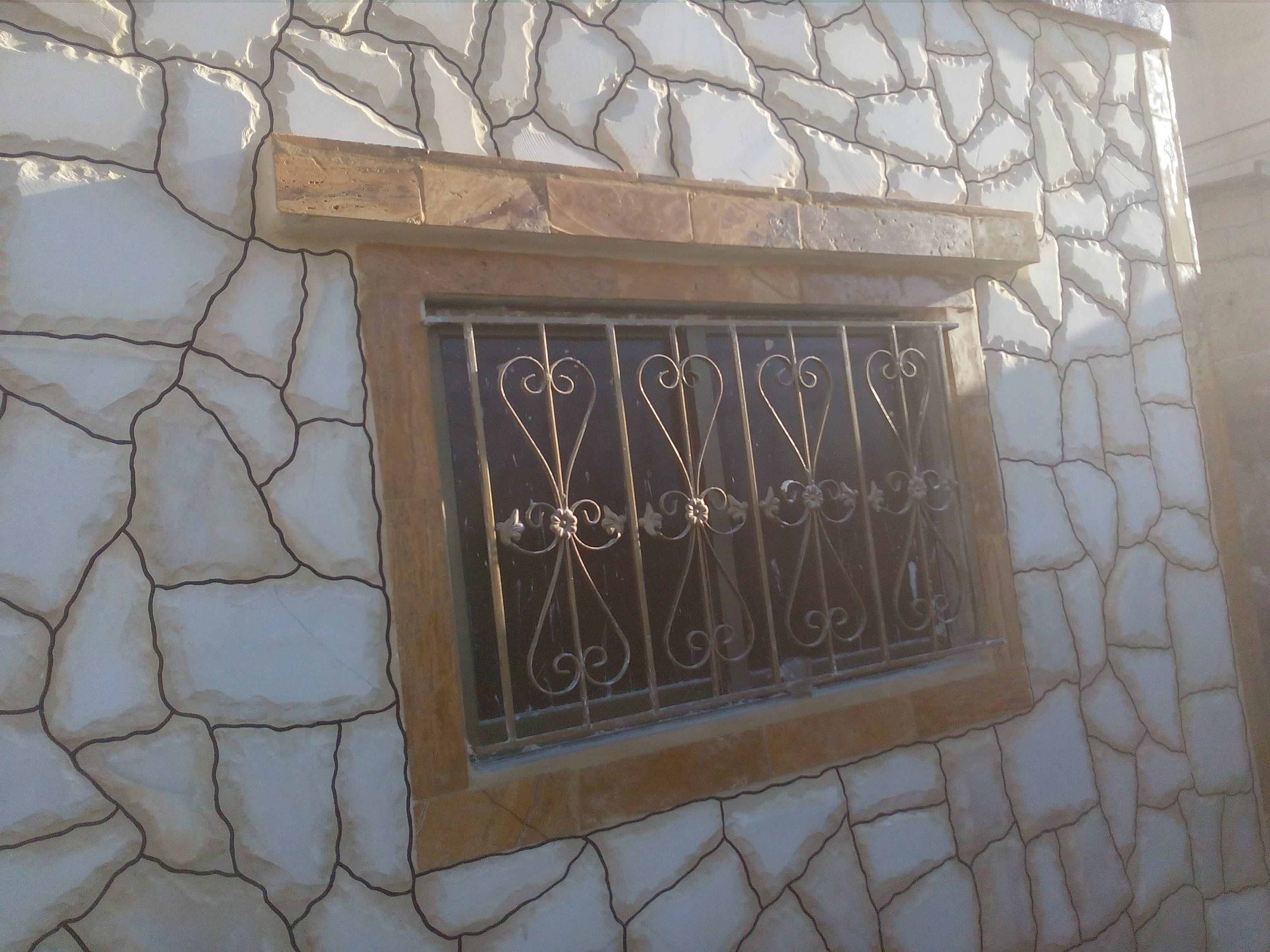 تركيب الشحف
لا تنسَ أنك شاهدت هذا الإعلان في عنكبوت
وتركيب شحف بكافه الديكورات ثمانيه تنكات...