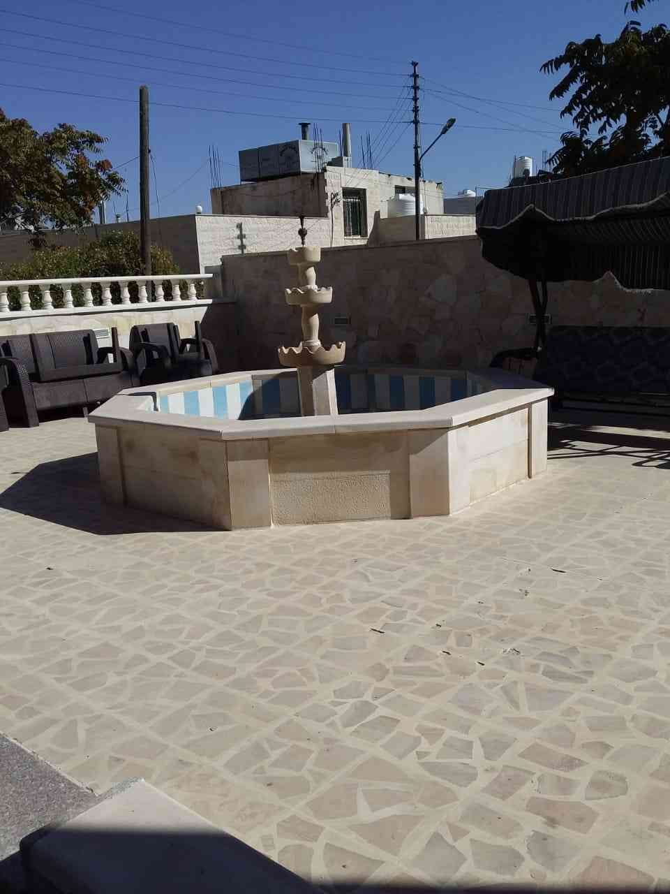 فيلا شبه قصر بسعر مغري 375 الف دوبلكس مصعد داخلي
لا تنسَ أنك شاهدت هذا الإعلان في عنكبوت
فيلا...