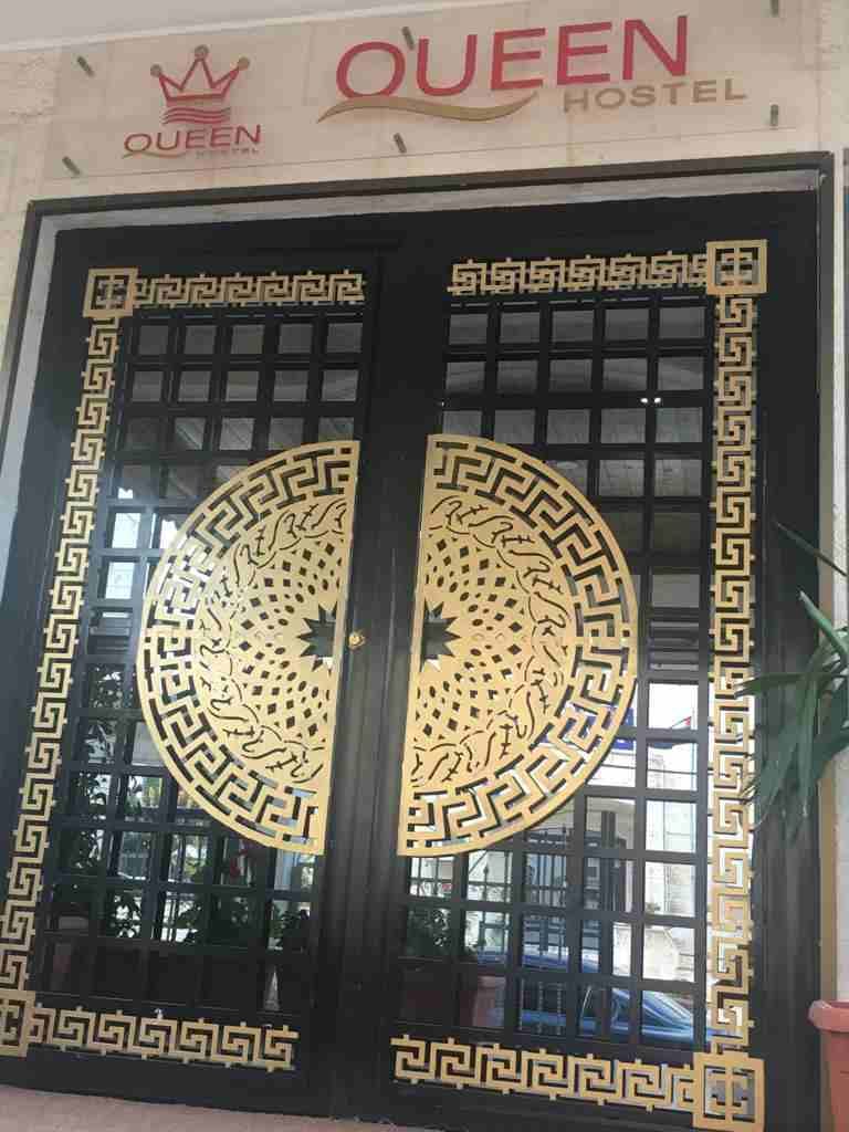 سكن كوين للطالبات
لا تنسَ أنك شاهدت هذا الإعلان في عنكبوت
سكن كوين للطالبات يرحب بكم و يقدم لكم أ...