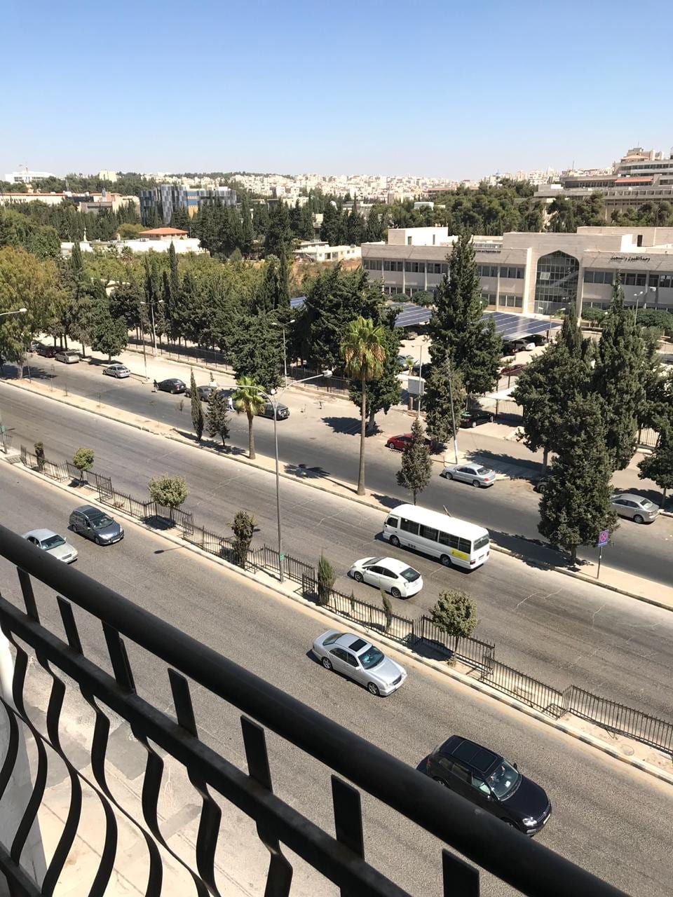 استوديو للبيع مقابل الجامعة الاردنية
لا تنسَ أنك شاهدت هذا الإعلان في عنكبوت
ستوديوهات ومكاتب...
