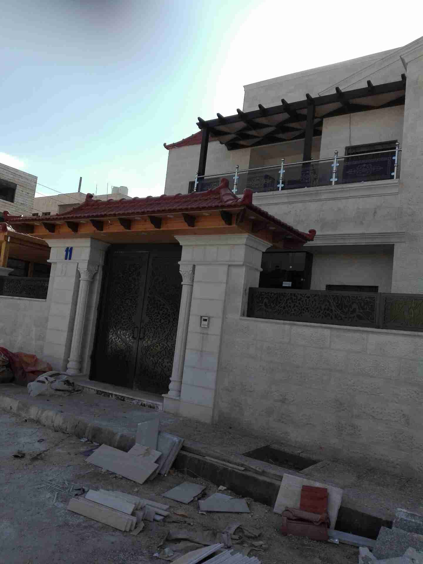 اعمال حدادة
لا تنسَ أنك شاهدت هذا الإعلان في عنكبوت
اعمال حمايات وابواب حديد
اعمال قرميد. ا...