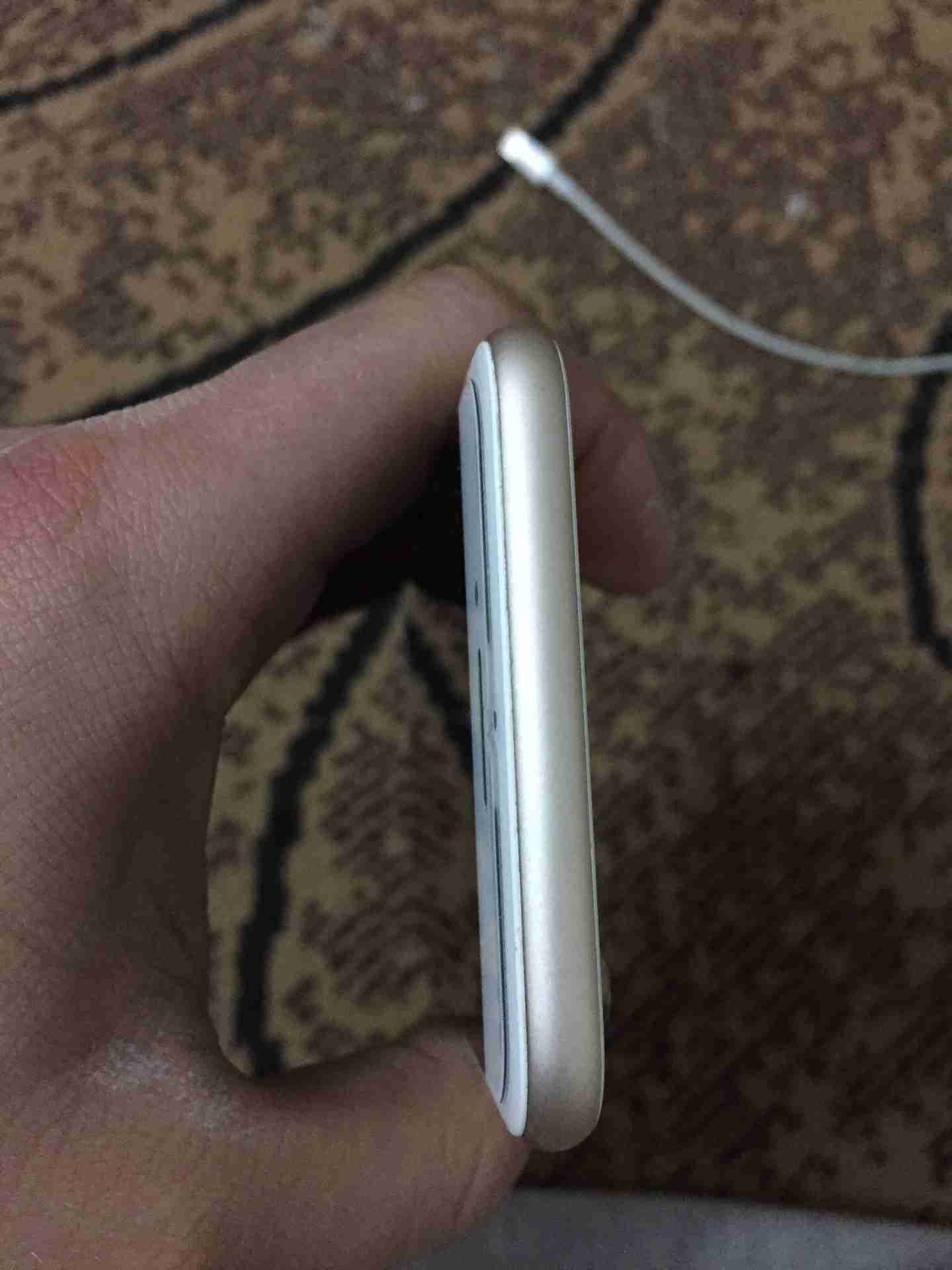 iphone 6s
لا تنسَ أنك شاهدت هذا الإعلان في عنكبوت
ايفون6s
64 جيجا
معو شاحن اصلي فقط
جهاز وك...