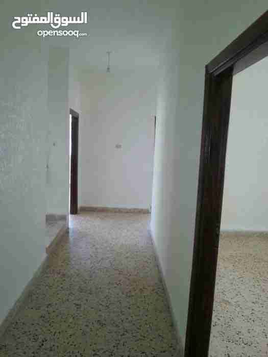 && شقة طابق اول للايجار جبل النصر حي الخلايلة
لا تنسَ أنك شاهدت هذا الإعلان في عنكبوت...