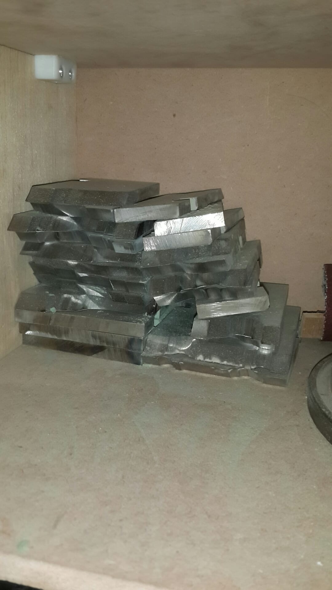 عدة منجرة
لا تنسَ أنك شاهدت هذا الإعلان في عنكبوت
عدة منجرة للبيع...