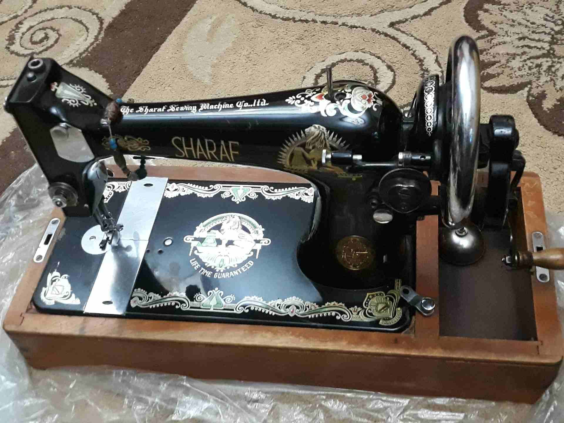 ماكنة خياطه نوع شرف shsraf ياباني
لا تنسَ أنك شاهدت هذا الإعلان في عنكبوت
ماكنة خياطه نوع شرف ياب...