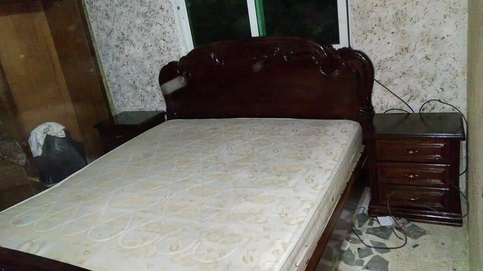 غرفة نوم
لا تنسَ أنك شاهدت هذا الإعلان في عنكبوت
غرفة نوم ماستر خشب زان وضعها جيد جدا بسعر 33...