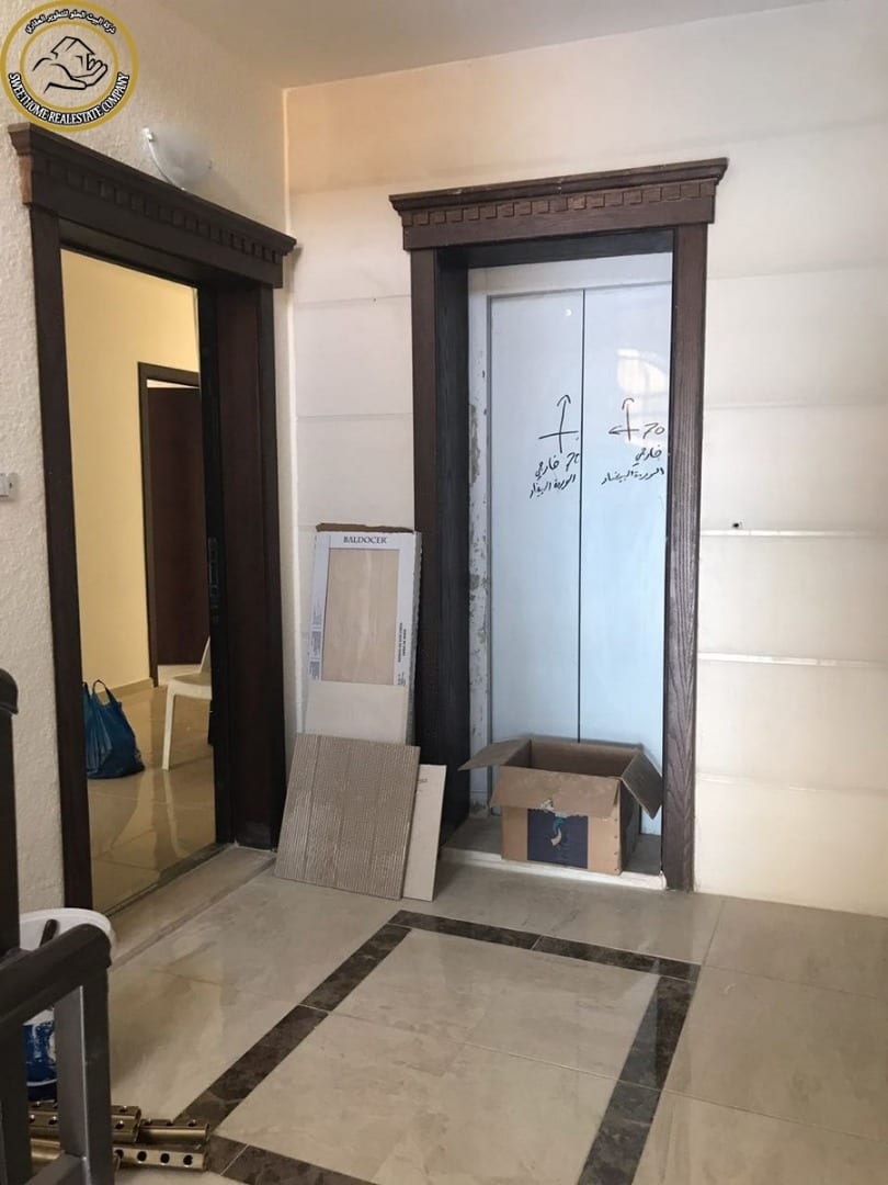 شقة مميزة للبيع في المدينة الرياضية طابق اول 180م تشطيب سوبر ديلوكس بسعر 85000
لا تنسَ أنك شاهدت هذا الإعلان في عنكبوت...