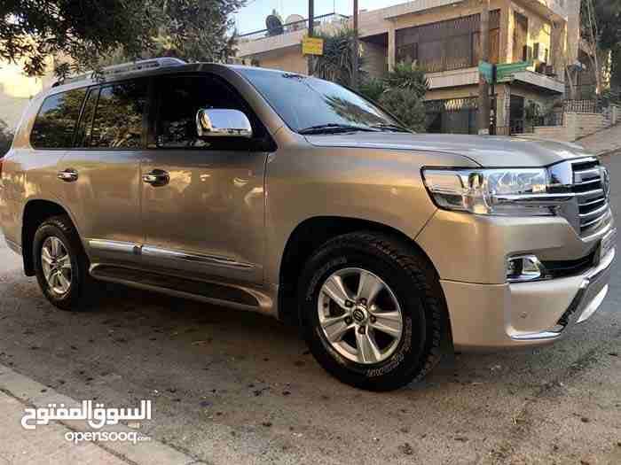لاندكروزر V8 2008 محول 2017 فحص كامل
لا تنسَ أنك شاهدت هذا الإعلان في عنكبوت
تويوتا لاندكروزر
مود...