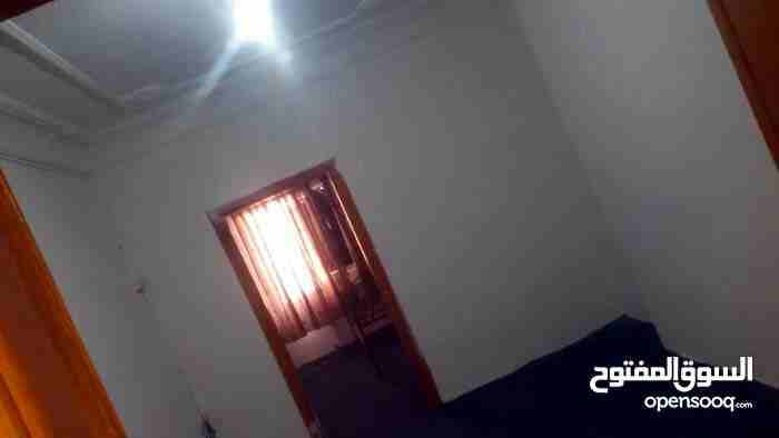 استيديو فارغ للايجار شارع الجامعه قرب مفروشات شهوان
لا تنسَ أنك شاهدت هذا الإعلان في عنكبوت
غرفه...