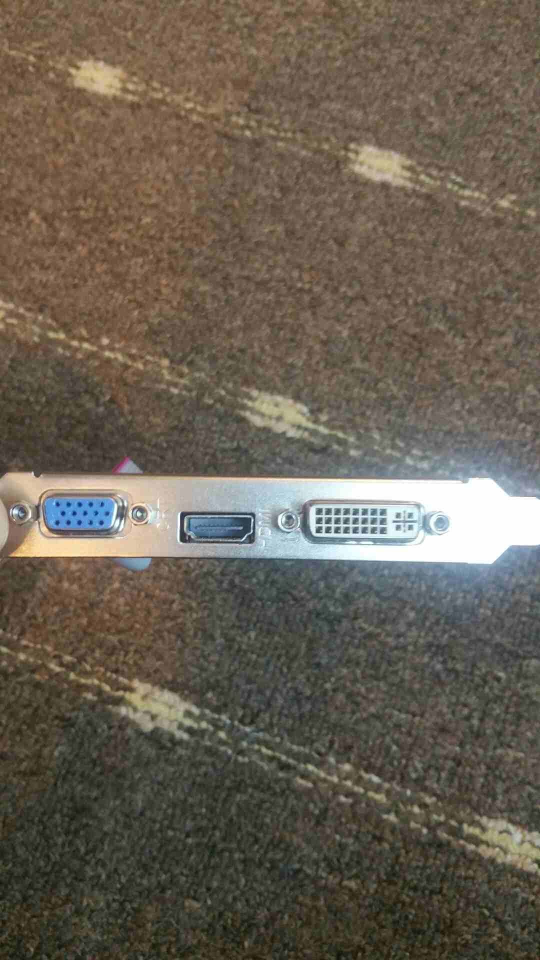 *كرت شاشه Nivida 1GB
لا تنسَ أنك شاهدت هذا الإعلان في عنكبوت
*كرت شاشه Afox Nivida 1GB DDR2 pci-...