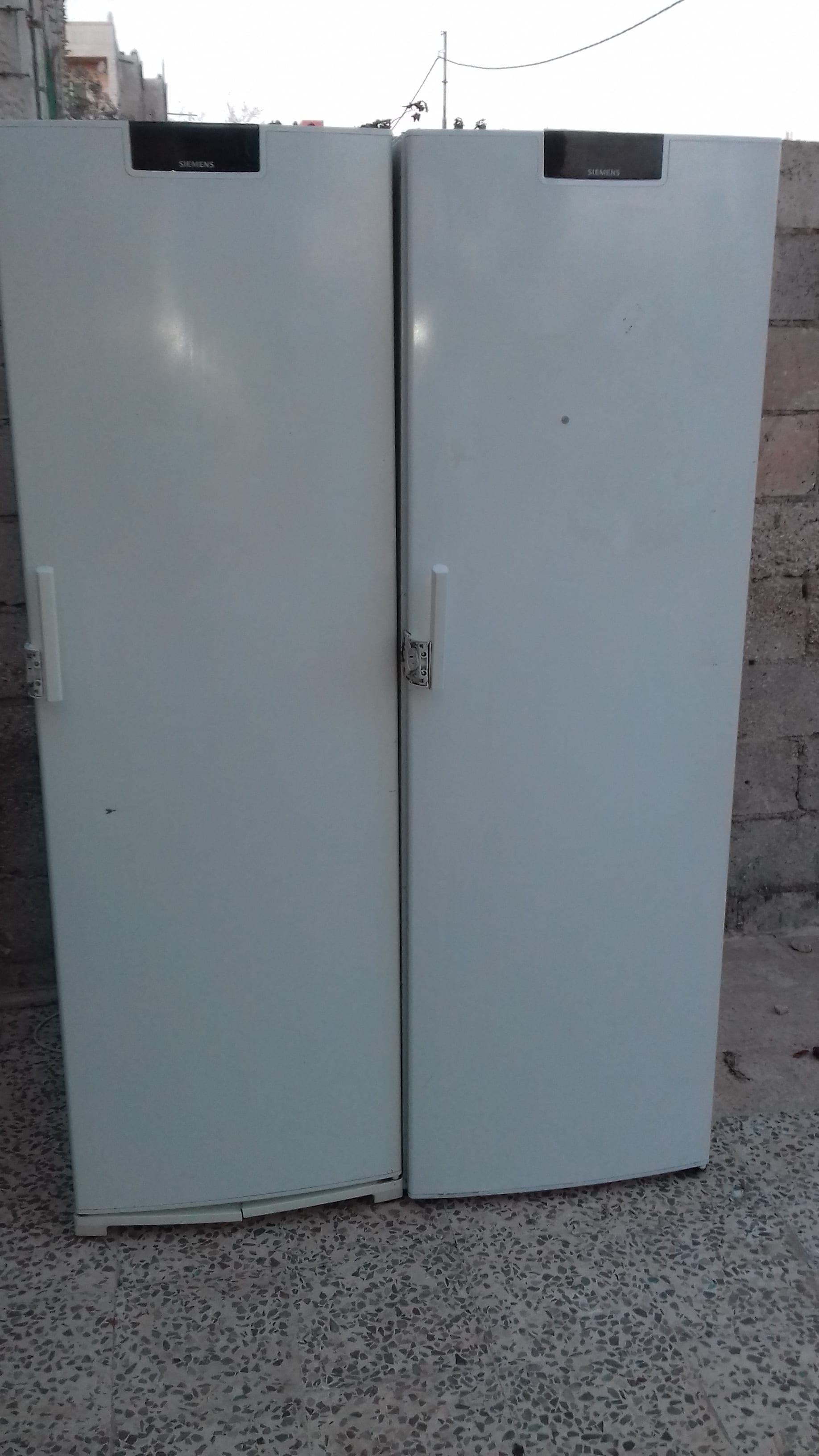 فريزر وثلاجه SIEMENS بحاله جيده جدا
لا تنسَ أنك شاهدت هذا الإعلان في عنكبوت
فريزر وثلاجه سيمن...