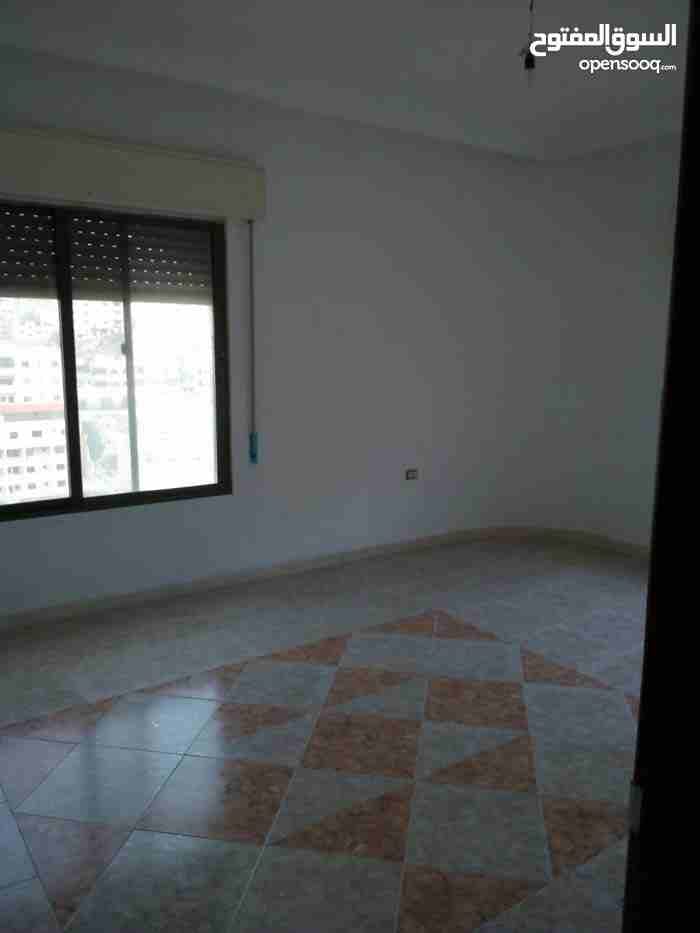 شقة فارغة للايجار ضاحية الرشيد خلف الجامعة الأردنية 3نوم صالون 250 شهري
لا تنسَ أنك شاهدت هذا الإعلان في عنكبوت...