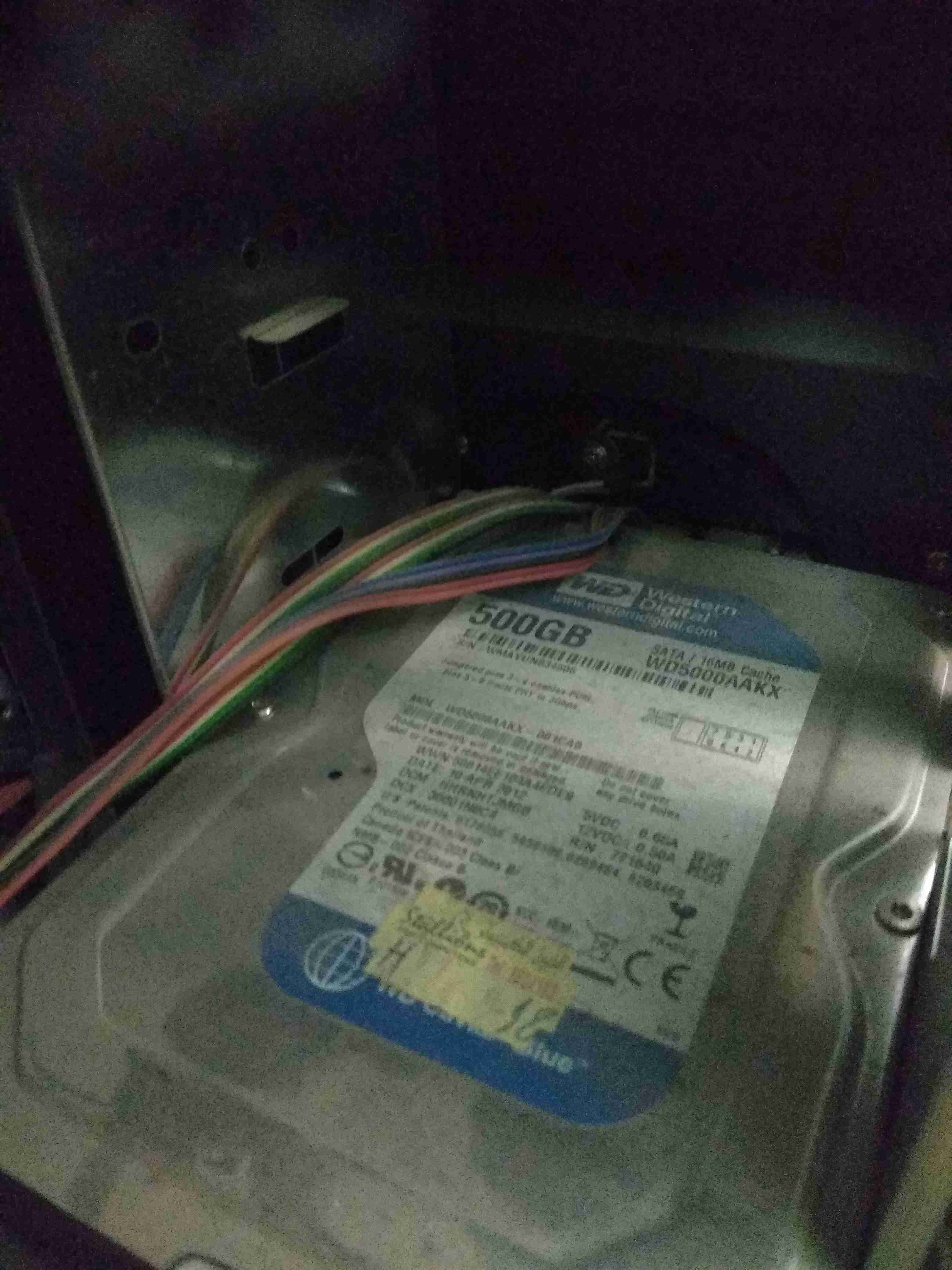كمبيوتر مكتبي core2quad q6600 يعادل الاي ثري يشغل جميع الالعاب المتوسطة بكفاءة
لا تنسَ أنك شاهدت هذا الإعلان في عنكبوت...