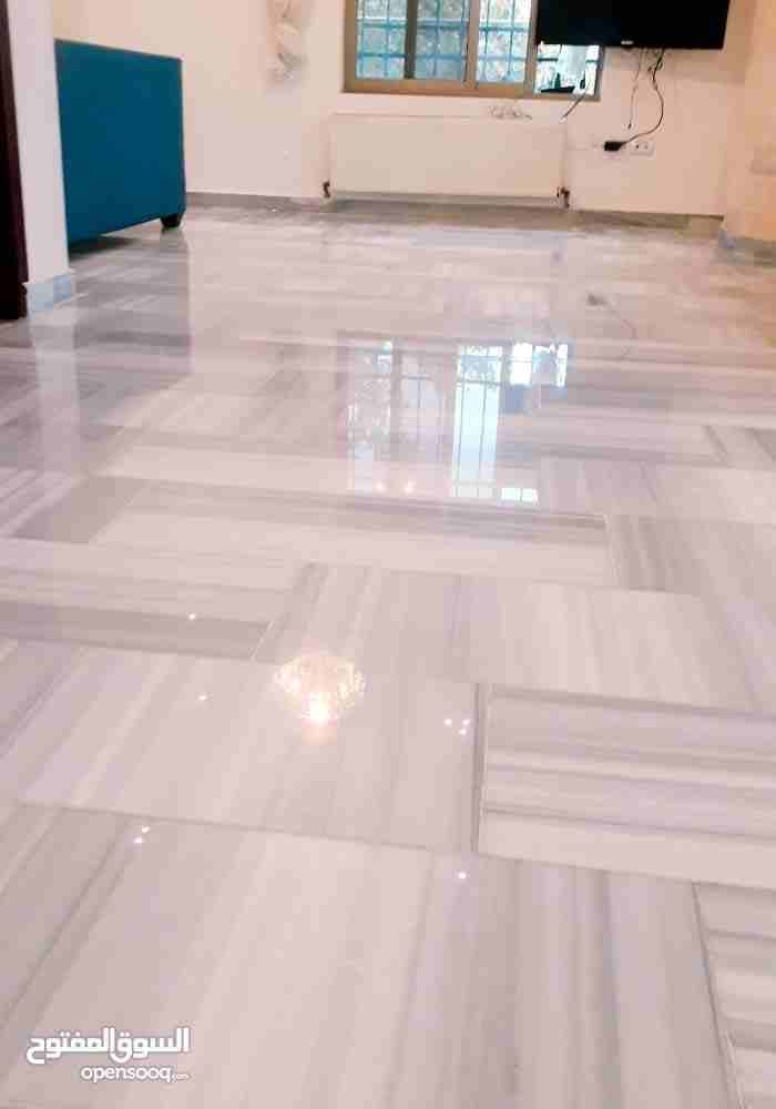 جلي وتلميع وتشميع جميع انواع البلاط والرخام للأستفسار0796240380
لا تنسَ أنك شاهدت هذا الإعلان في عنكبوت...