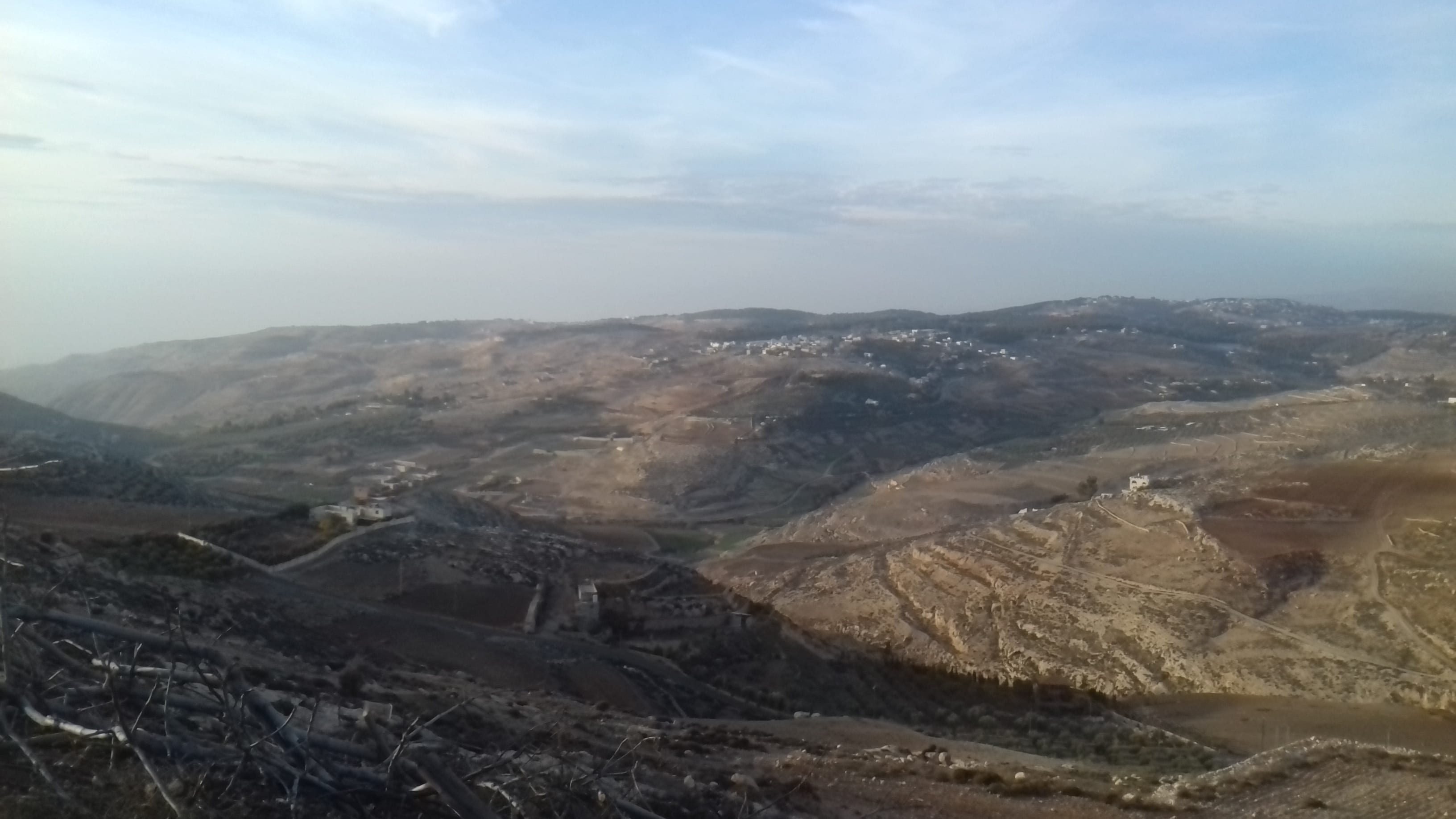 ارض للبيع 1659 م ناعور حسبان مقابل البلدية امكانية تقسيط جزء من الثمن
لا تنسَ أنك شاهدت هذا الإعلان في عنكبوت...