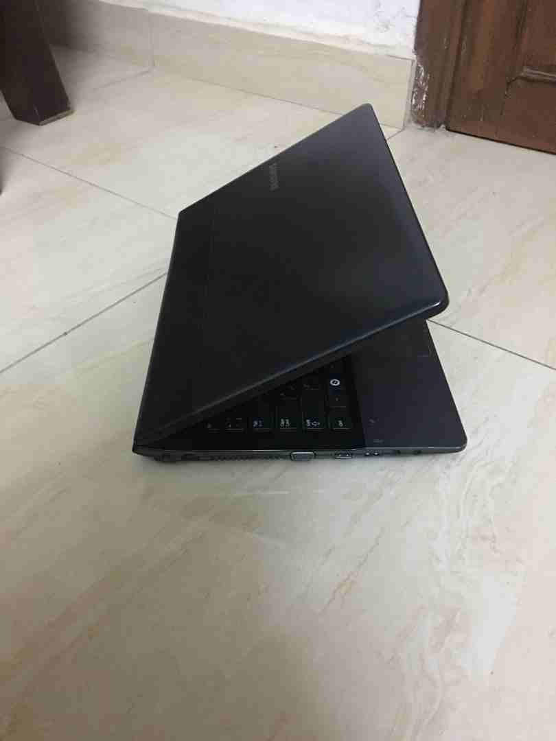 CORE I5 مع كرت شاشه
لا تنسَ أنك شاهدت هذا الإعلان في عنكبوت
لاب توب SAMSUNG CORE I5 مع كرت شاشه م...