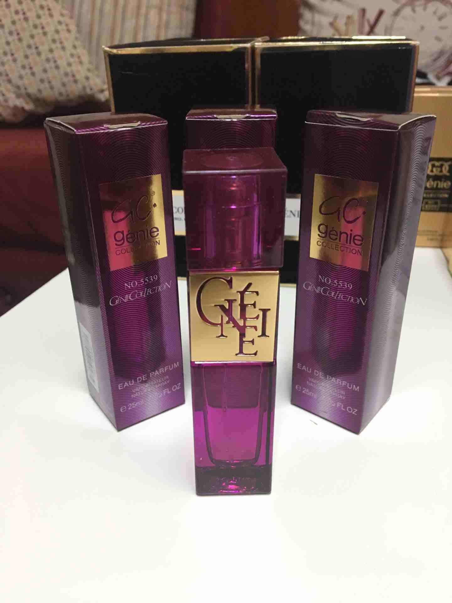 عطور جيني كولكشن 25 مل الاصلي (جمله)
لا تنسَ أنك شاهدت هذا الإعلان في عنكبوت
عطور جيني الاصليه ان...
