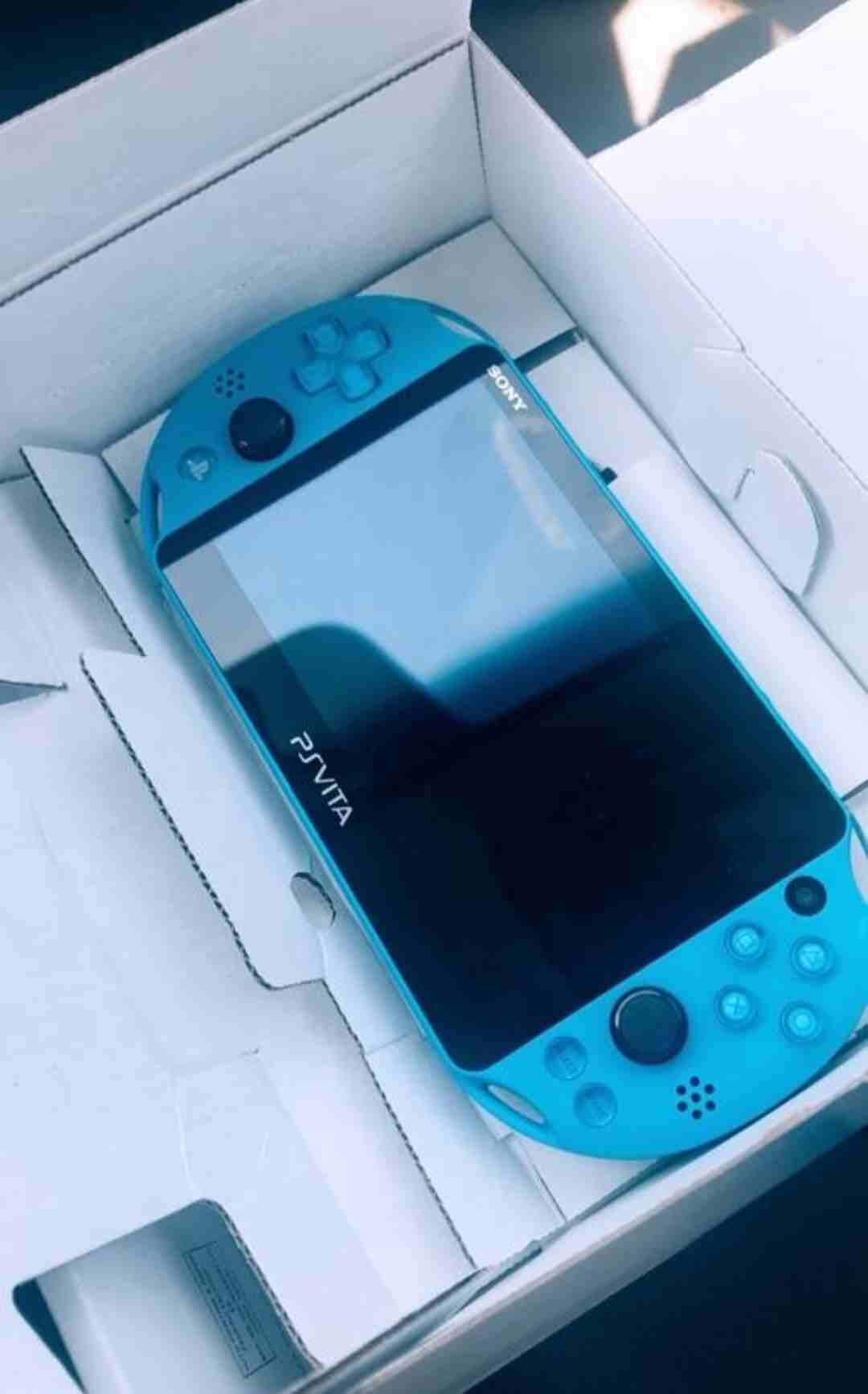بي اس بي psp vita
لا تنسَ أنك شاهدت هذا الإعلان في عنكبوت
جهاز بي اس بي فيتا psp vita لون ازرق ال...