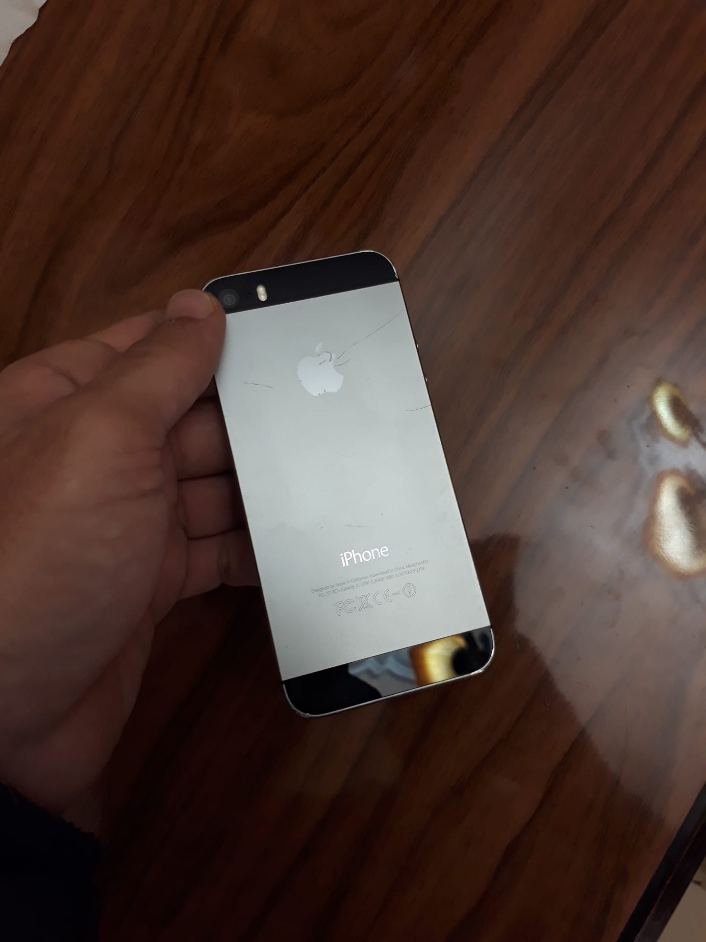 أيفون 5s للبيع او البدل مع دفع فرقيه 16 جيجا معاه شاحن وسماعه
لا تنسَ أنك شاهدت هذا الإعلان في عنكبوت...