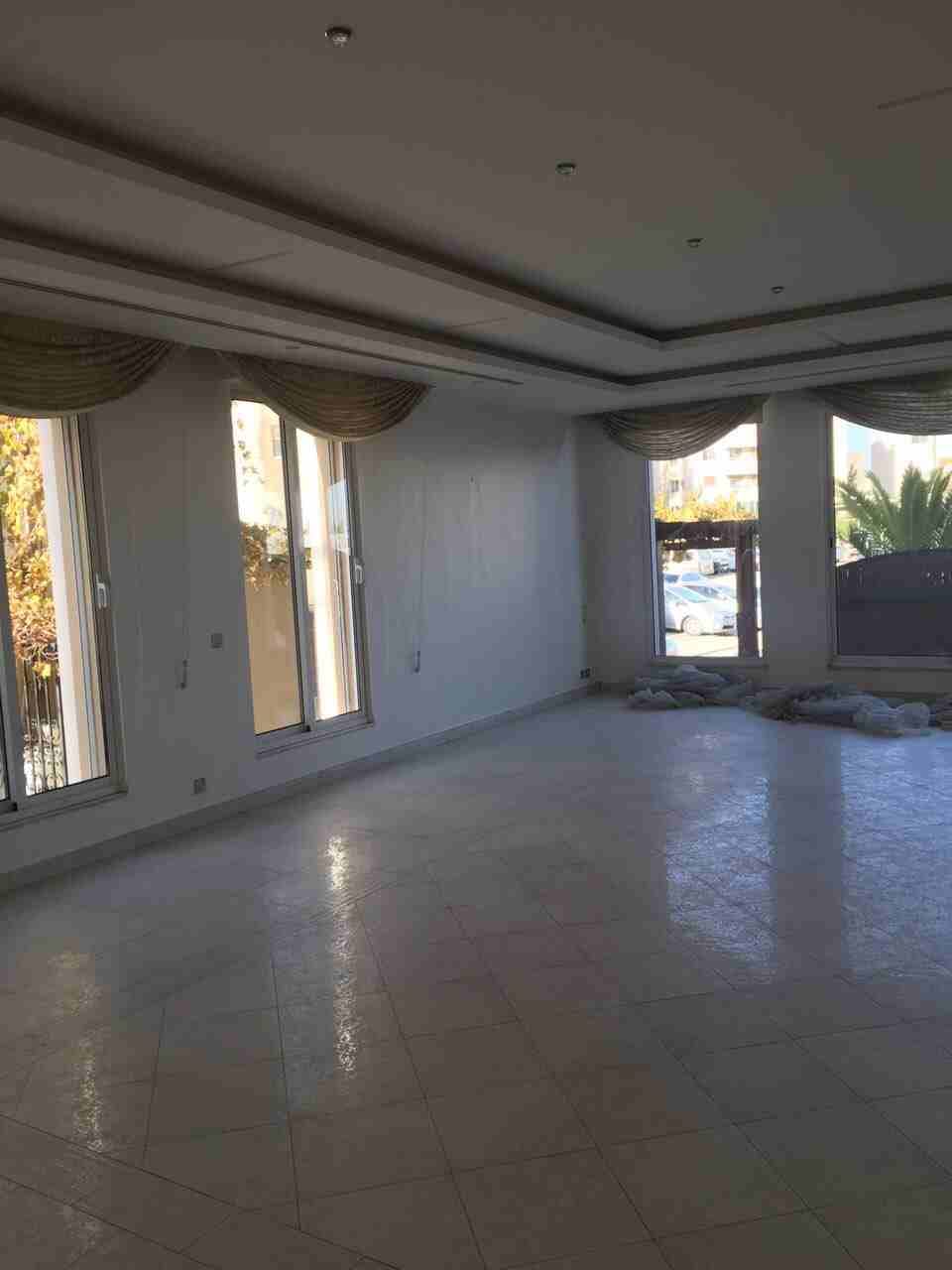 فيلا فخمة للإيجار في عبدون
لا تنسَ أنك شاهدت هذا الإعلان في عنكبوت
5 Bedroom prime location vill...