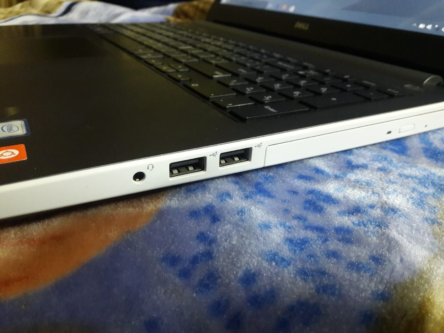 لابتوب ديل core i5 بحالة الجديد مواصفات عالية جيل سادس كرت شاشة خارجي
لا تنسَ أنك شاهدت هذا الإعلان في عنكبوت...