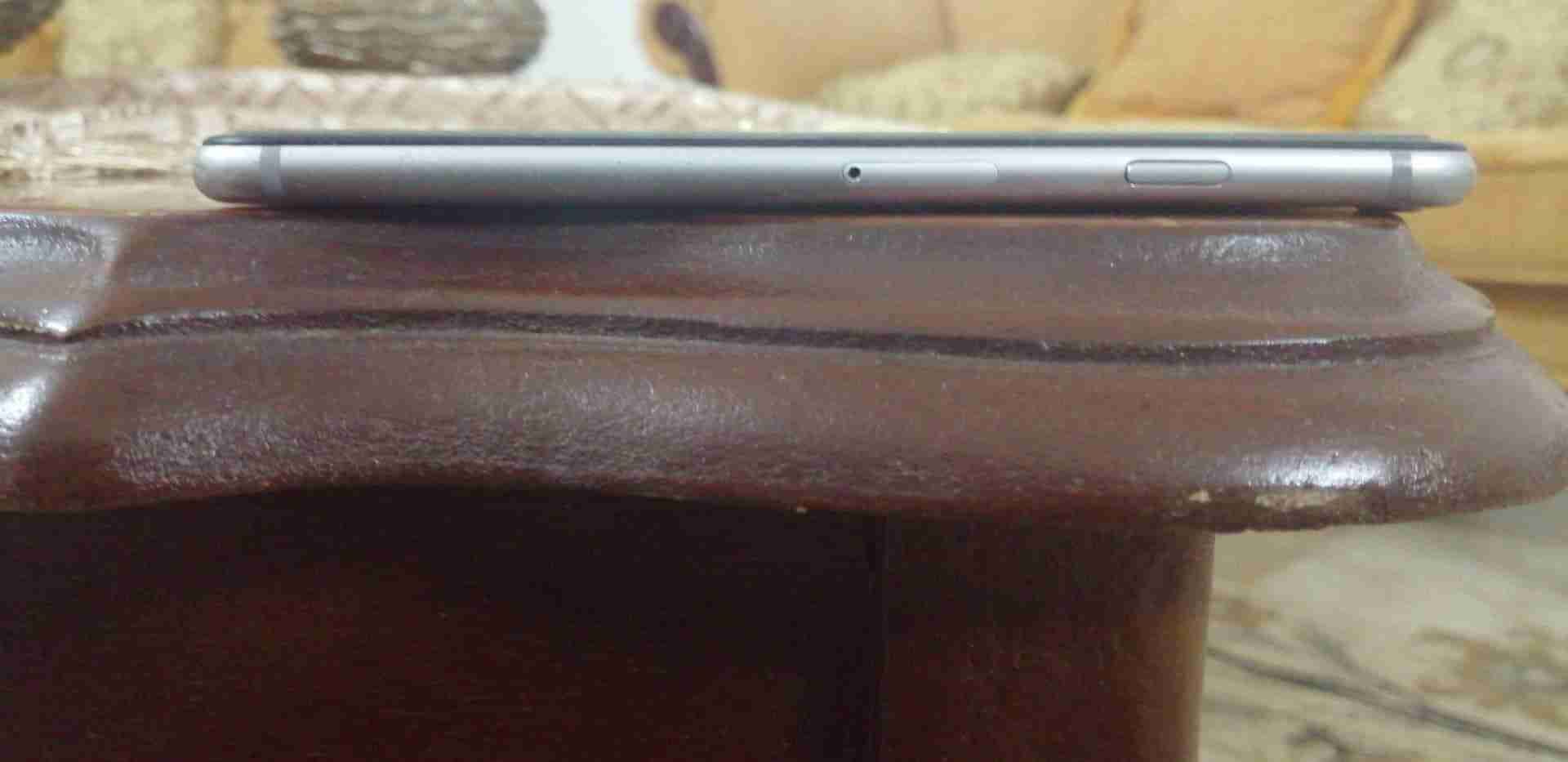 ايفون 6 عادي16 جيجا
لا تنسَ أنك شاهدت هذا الإعلان في عنكبوت
ايفون أمريكي اصلي الجهاز غني عن ا...