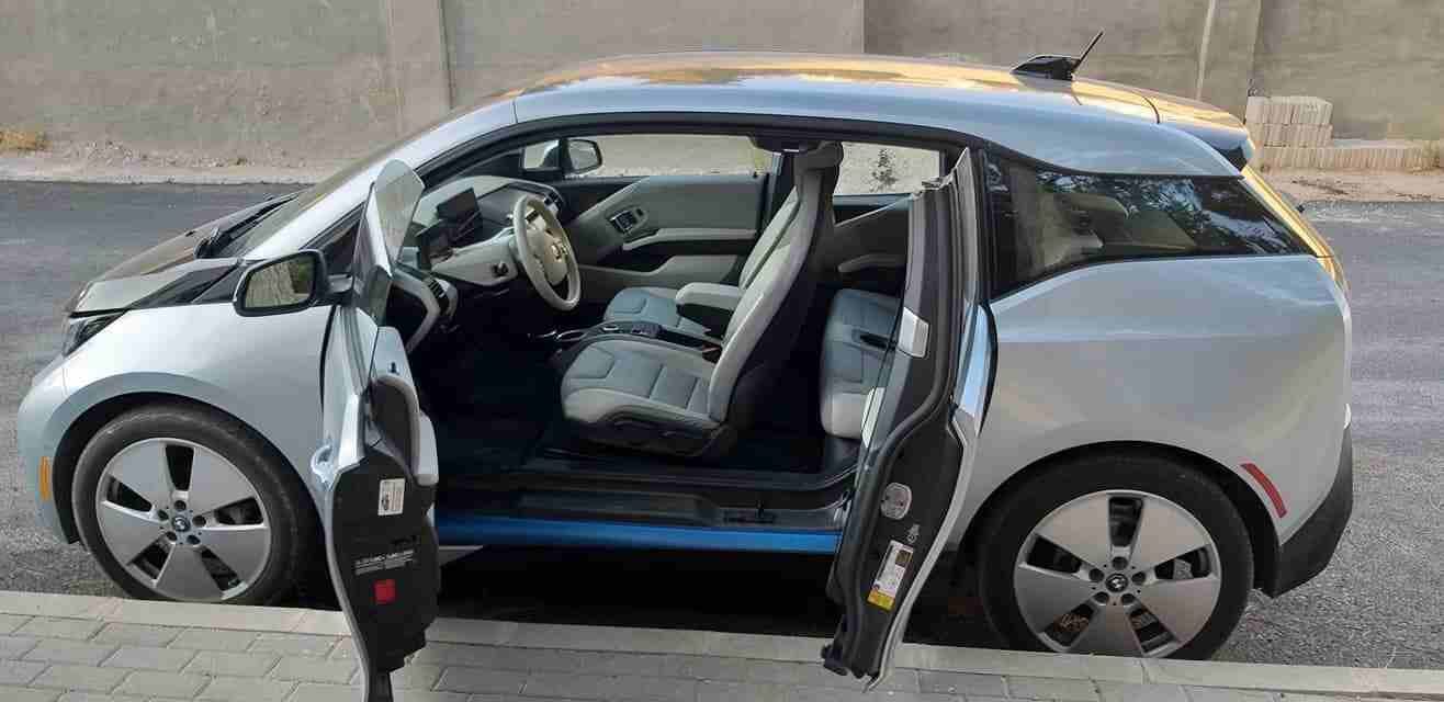BMW i3 CLEAN TITLE 2014 عرض خاص لغاية 2/1/2019 !!!
لا تنسَ أنك شاهدت هذا الإعلان في عنكبوت
بلش ال...