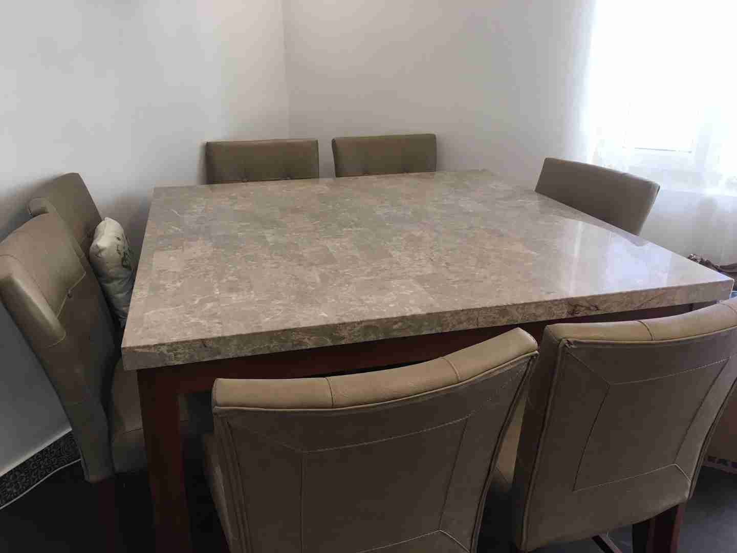 Gorgeous marble dining table and 8 chairs for Sale
لا تنسَ أنك شاهدت هذا الإعلان في عنكبوت
Go...