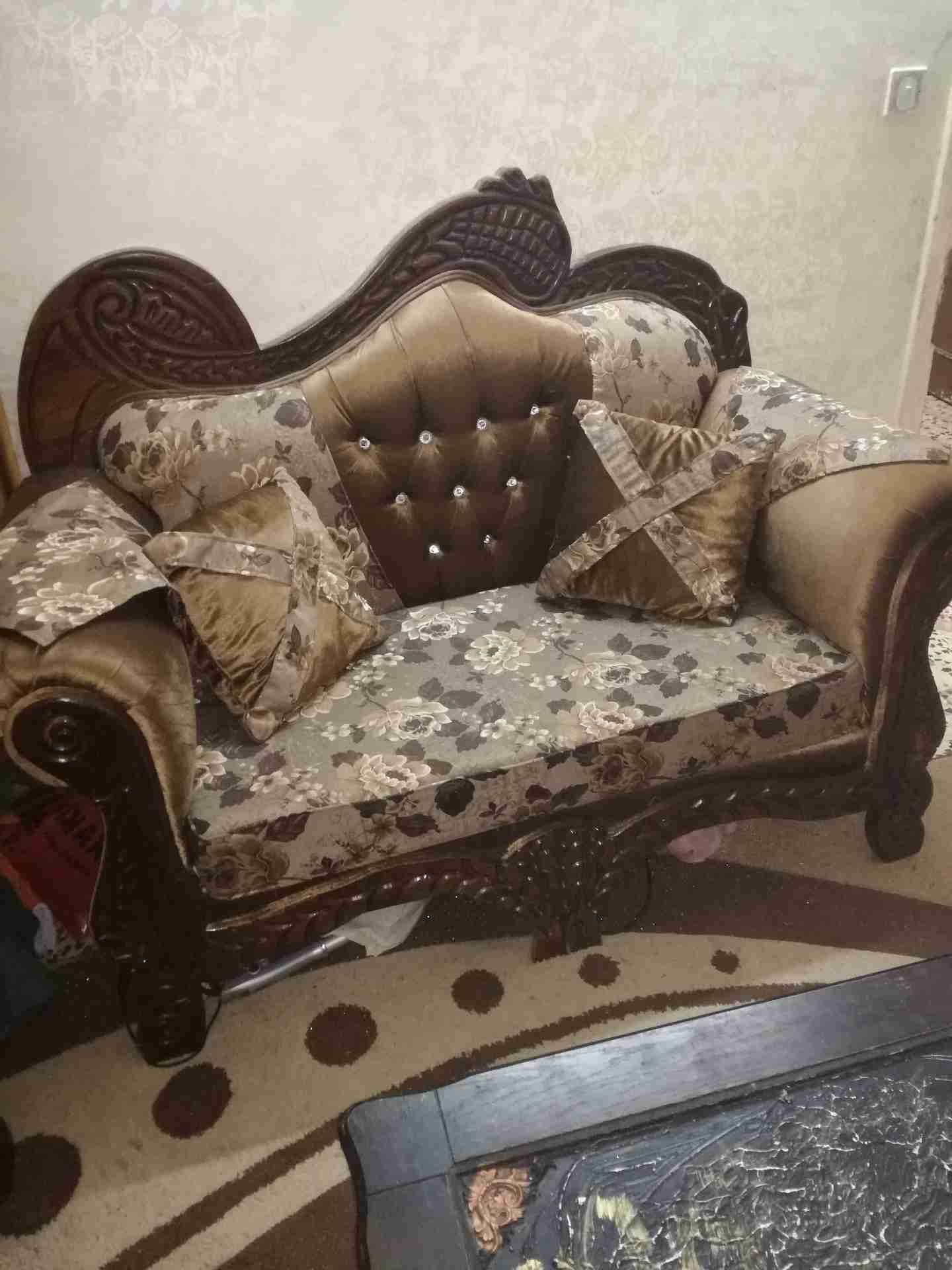 طقم كنب فاخر زان كامل 9مقاعد
لا تنسَ أنك شاهدت هذا الإعلان في عنكبوت
الطقم بحال الوكالة استخد...