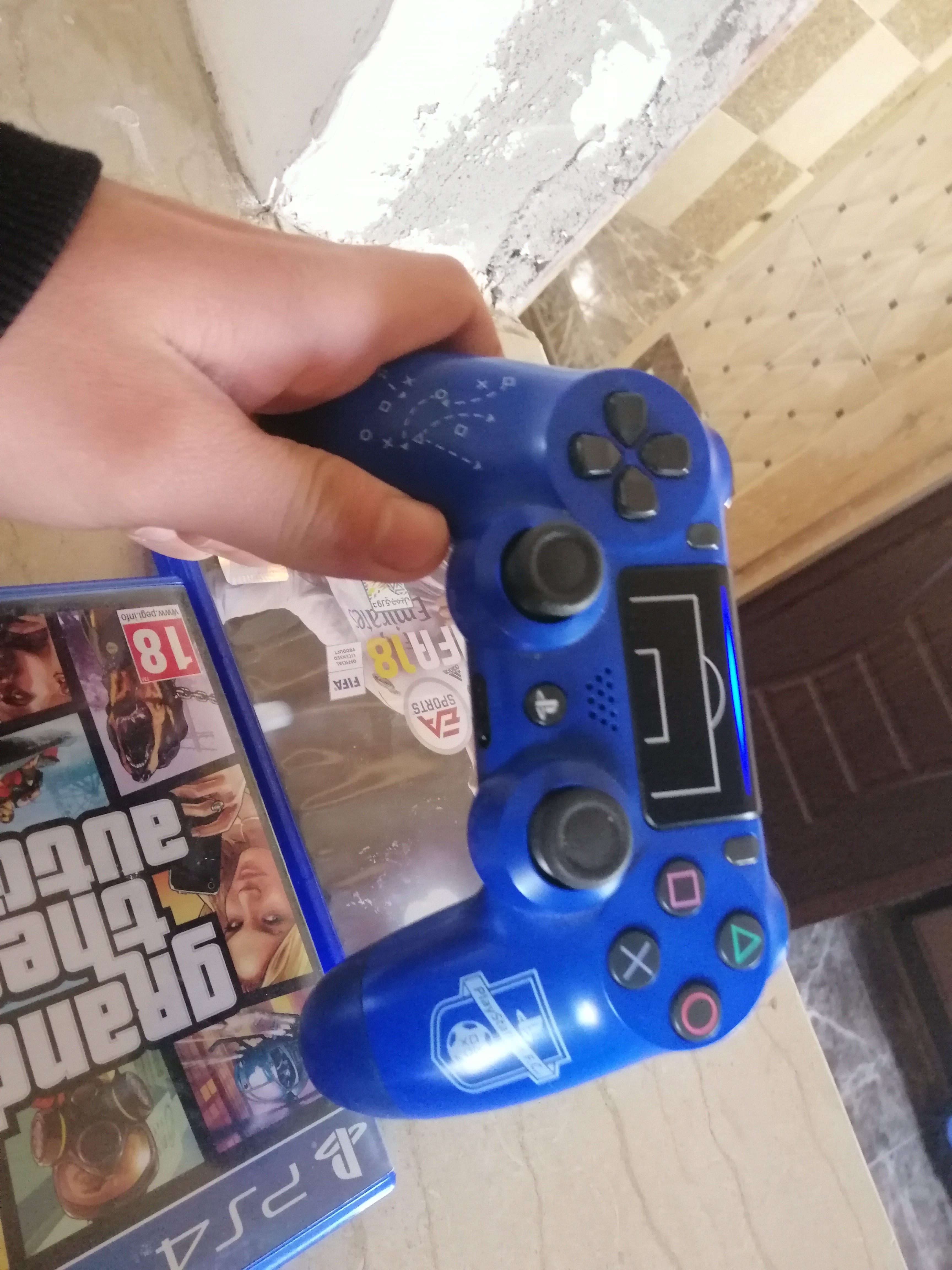يدة مع gta
لا تنسَ أنك شاهدت هذا الإعلان في عنكبوت
نظااااف وكالة...