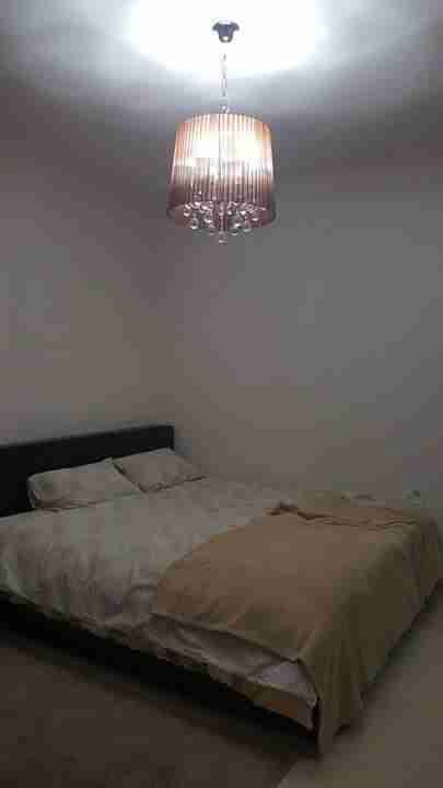 First floor apartment * for daily and monthly rent * in Abdoun - very luxurious
لا تنسَ أنك شاهدت هذا الإعلان في عنكبوت...