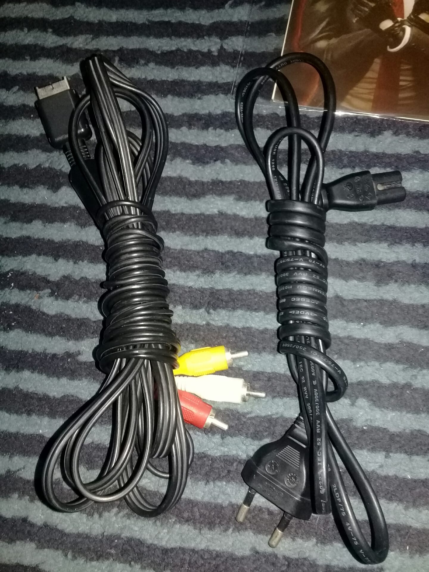 بلستيشن 2 للبيع
لا تنسَ أنك شاهدت هذا الإعلان في عنكبوت
بلستيشن 2 للبيع معها يد واحدة و مجموع...